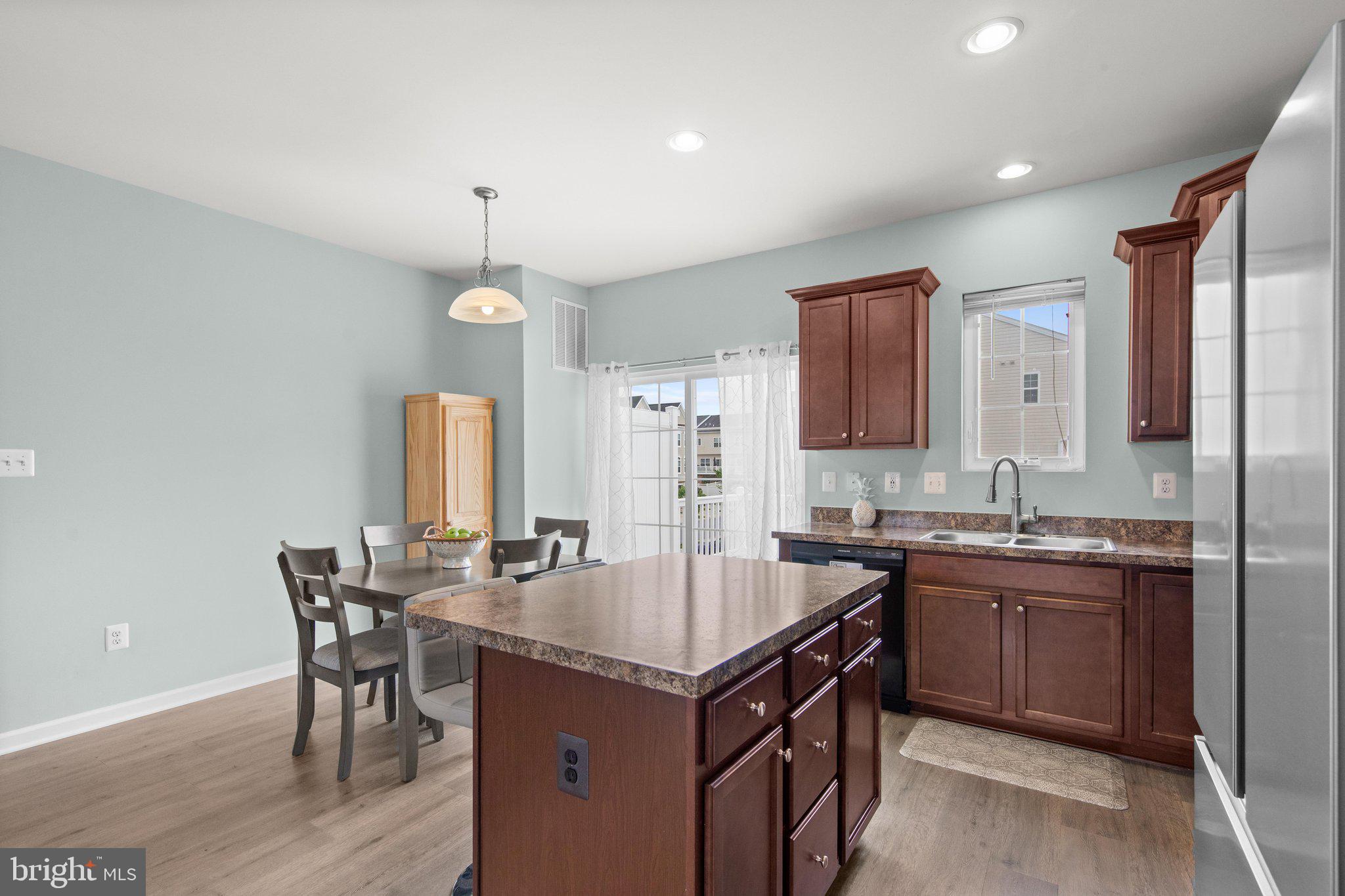 PLANTATION LAKES - Residential
