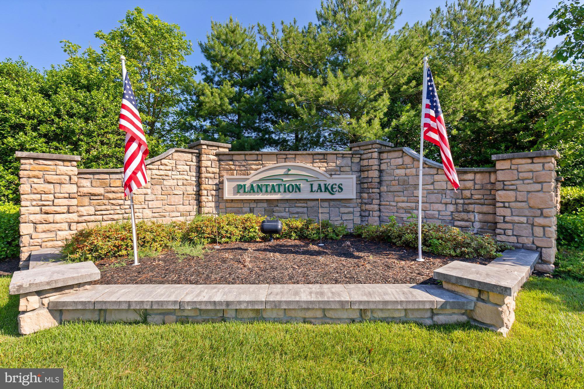 PLANTATION LAKES - Residential