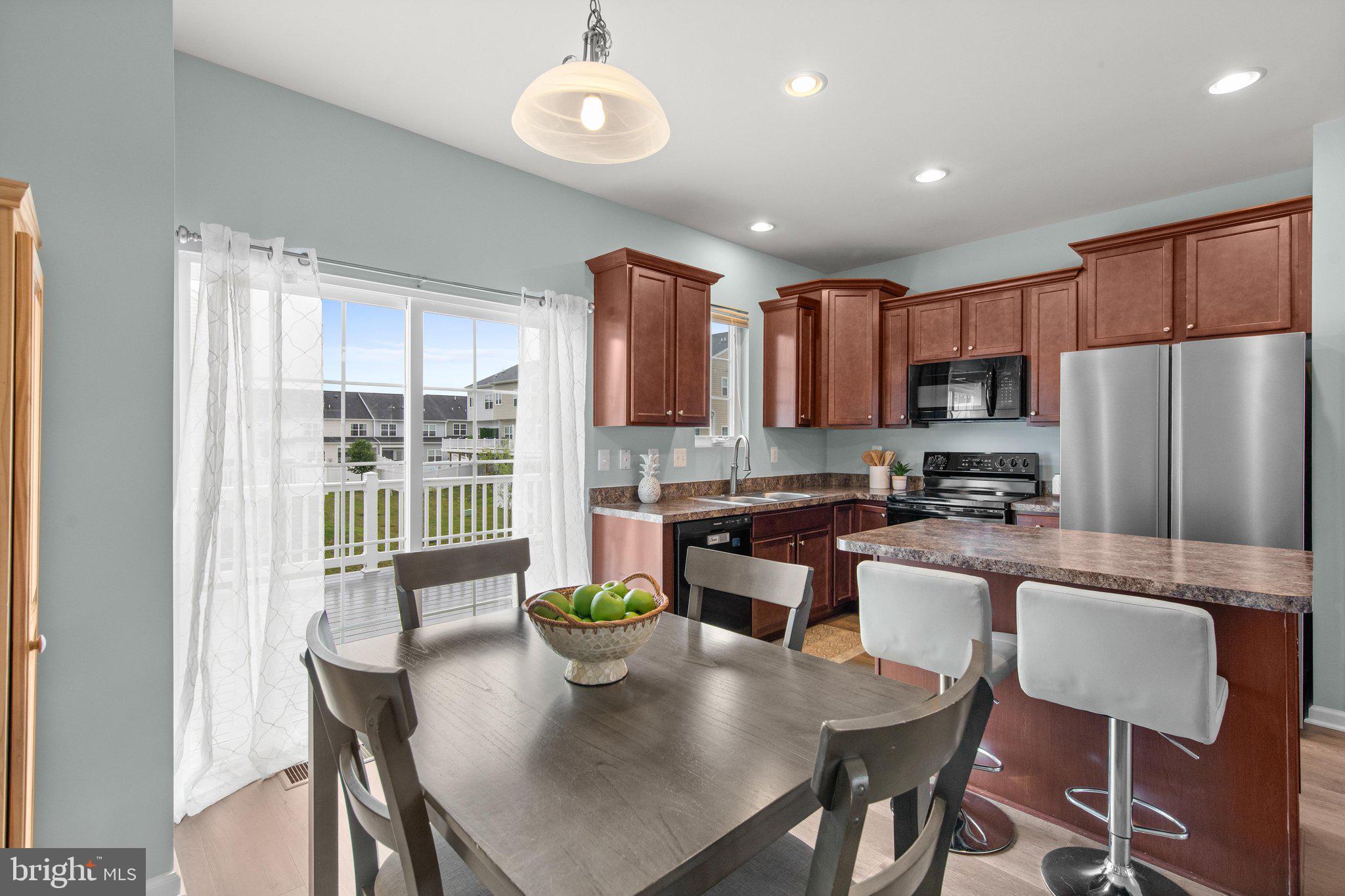 PLANTATION LAKES - Residential