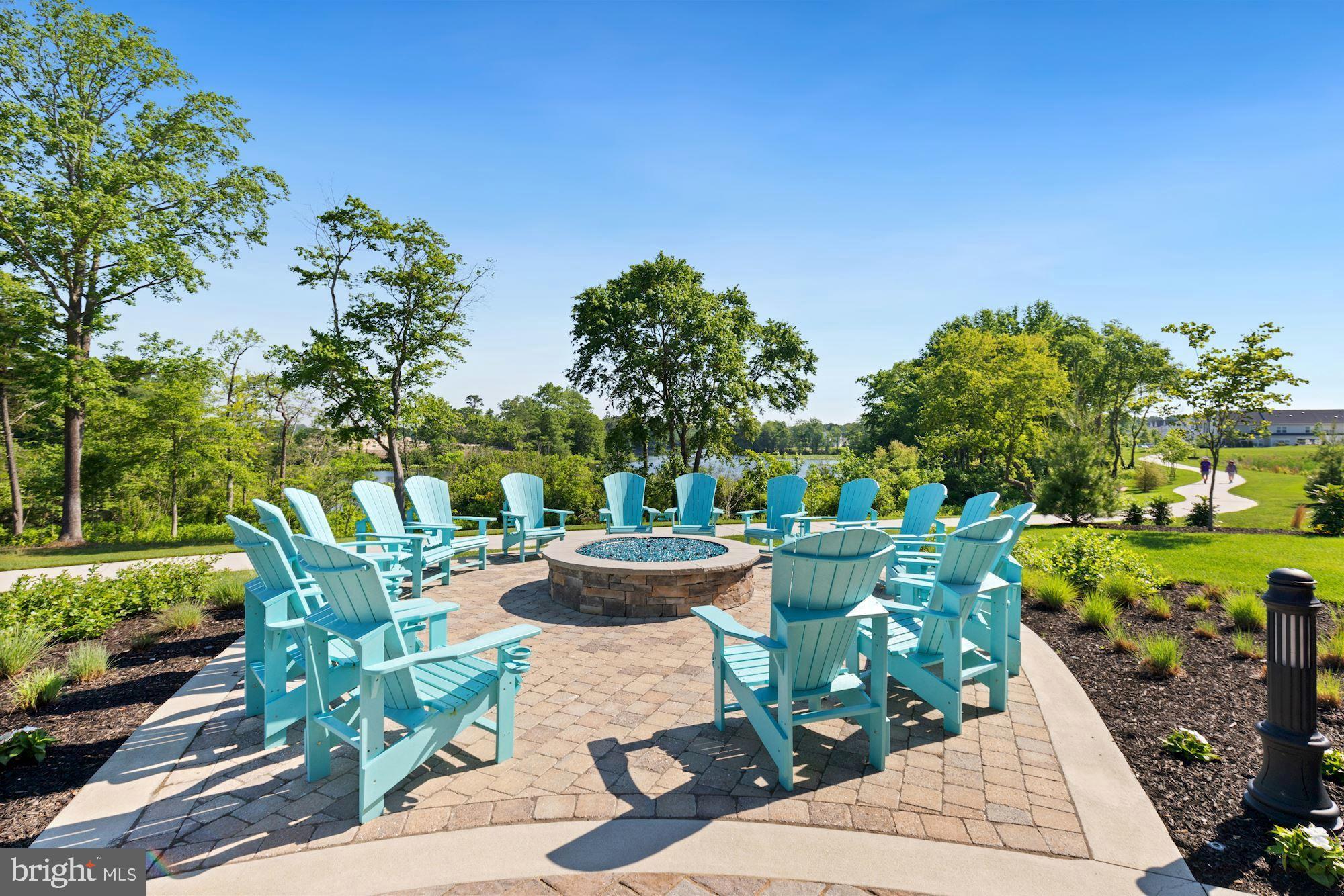 PLANTATION LAKES - Residential
