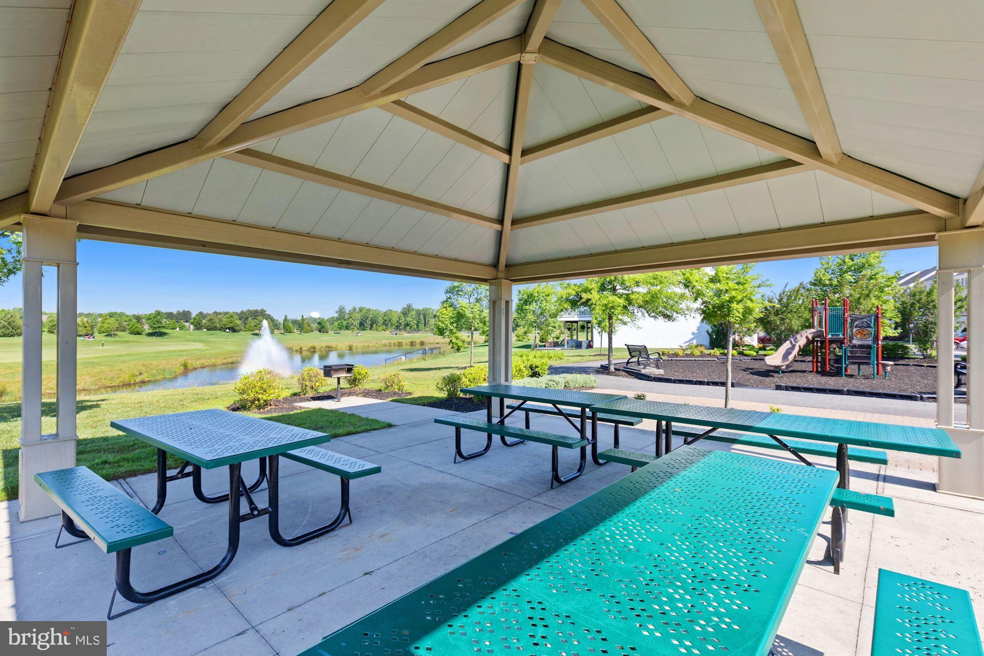 PLANTATION LAKES - Residential