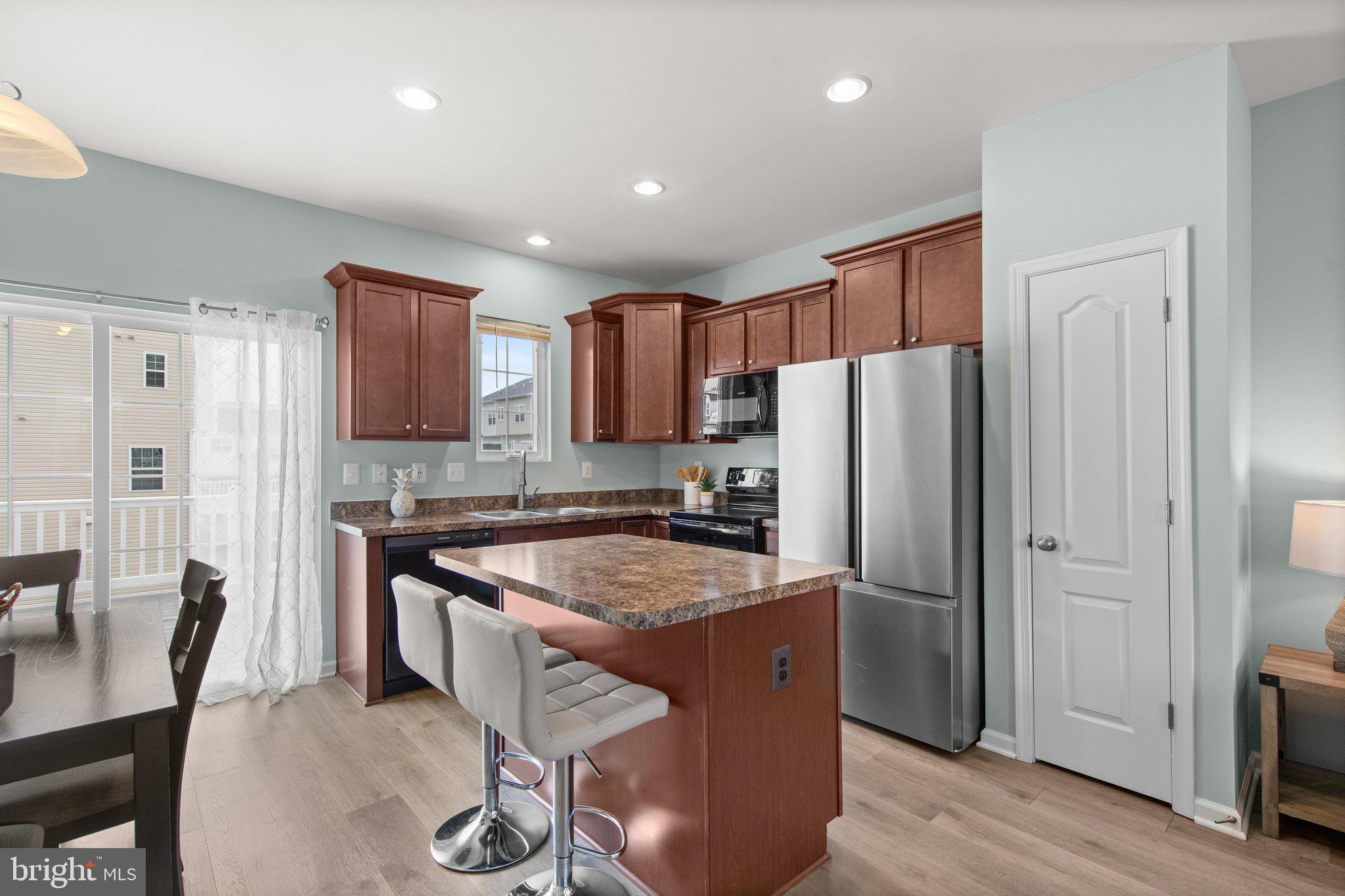 PLANTATION LAKES - Residential