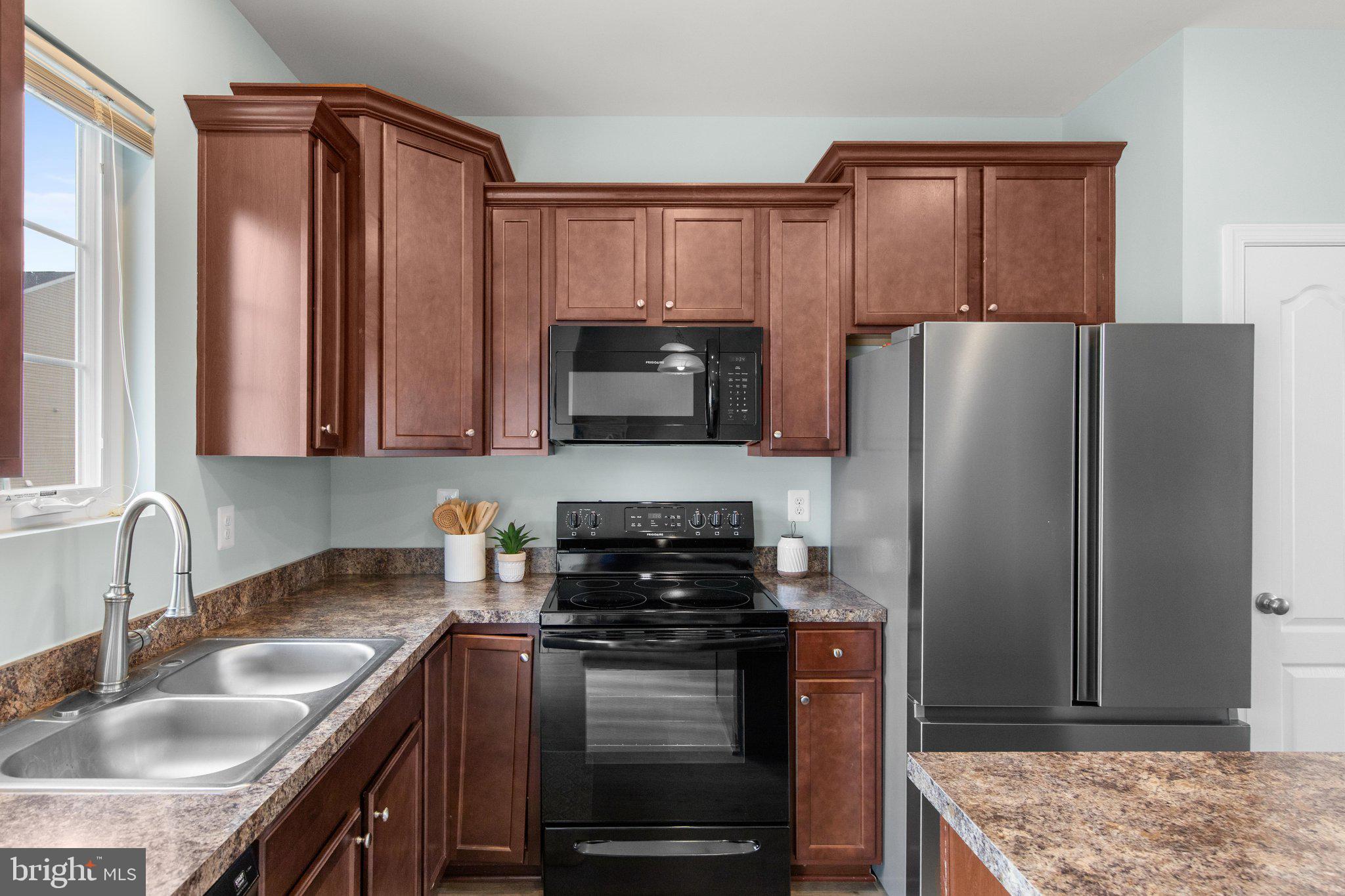 PLANTATION LAKES - Residential