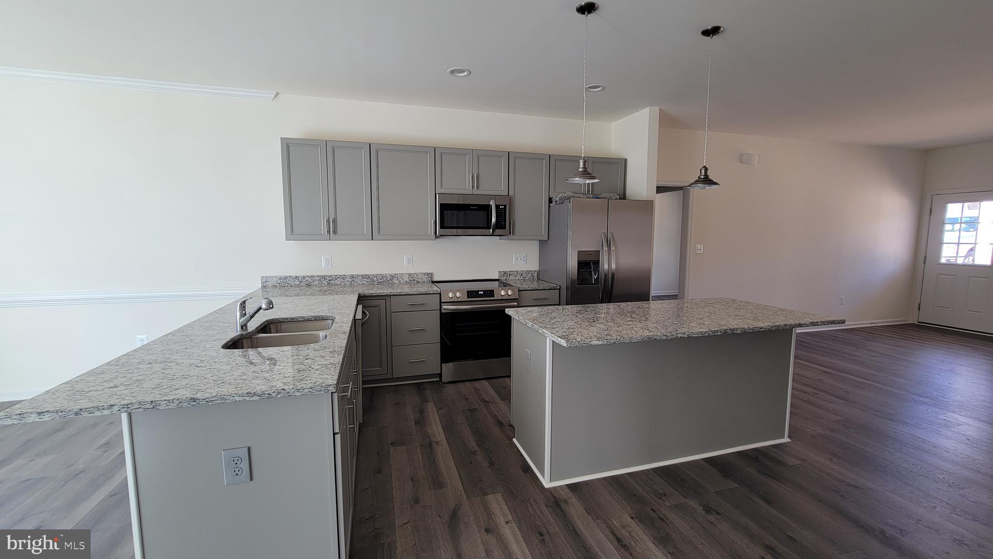 BLUE RIDGE SHORES - Residential
