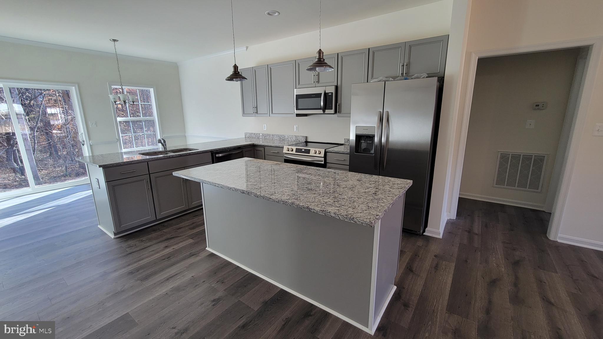 BLUE RIDGE SHORES - Residential