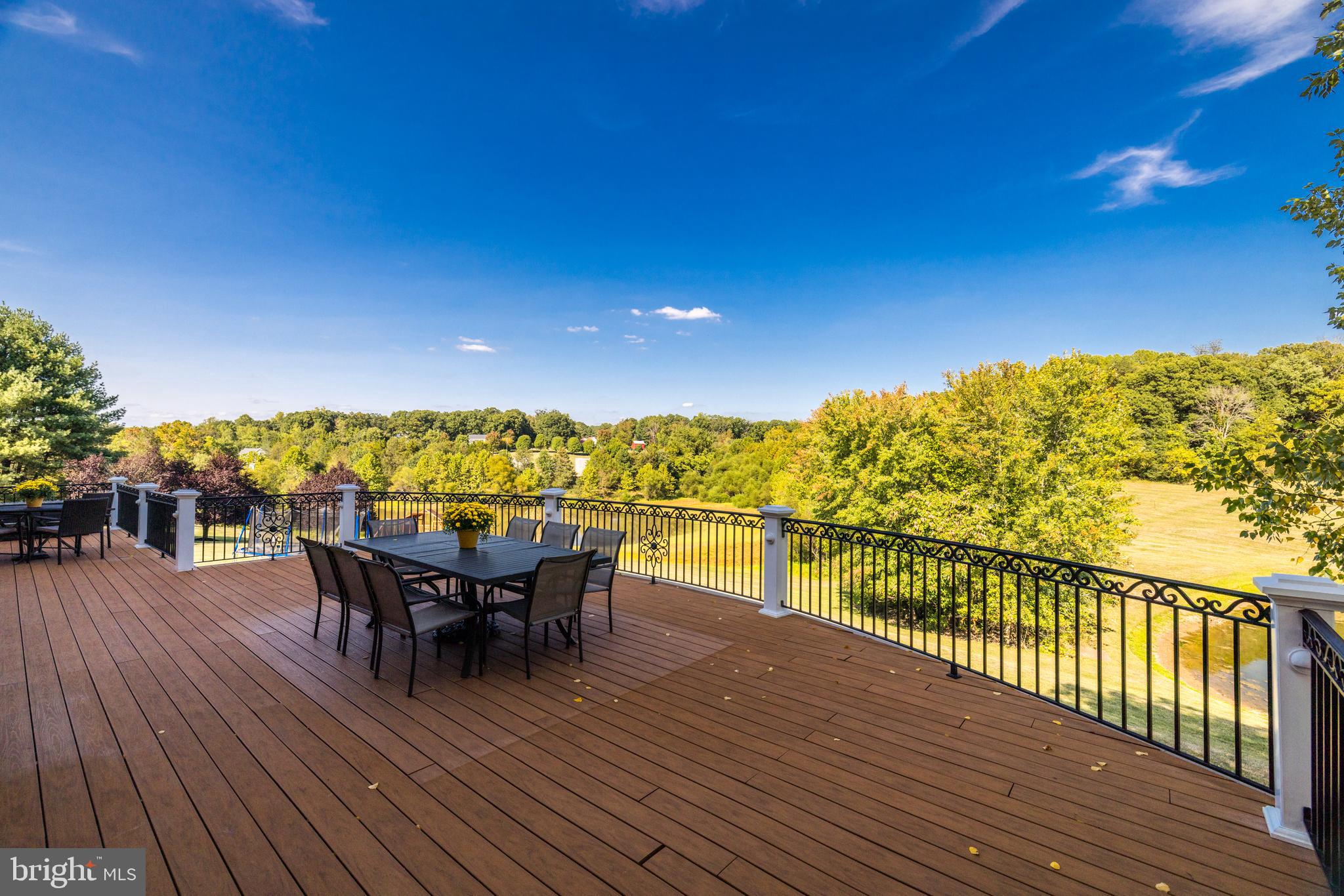 BARCLAY RIDGE - Residential