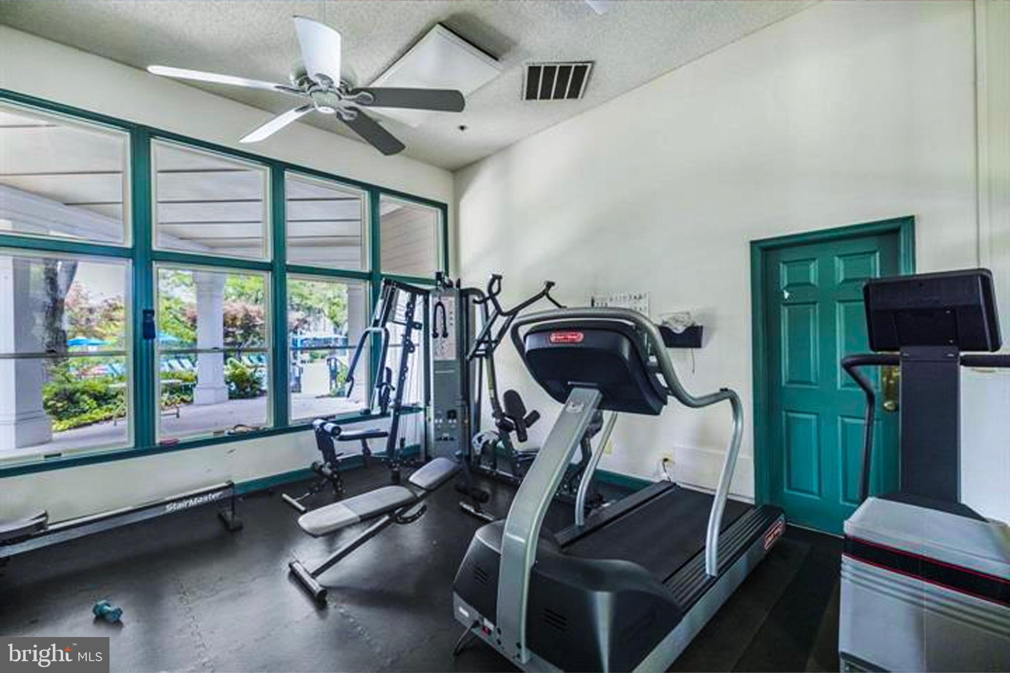 SANDERLING CONDO - Residential