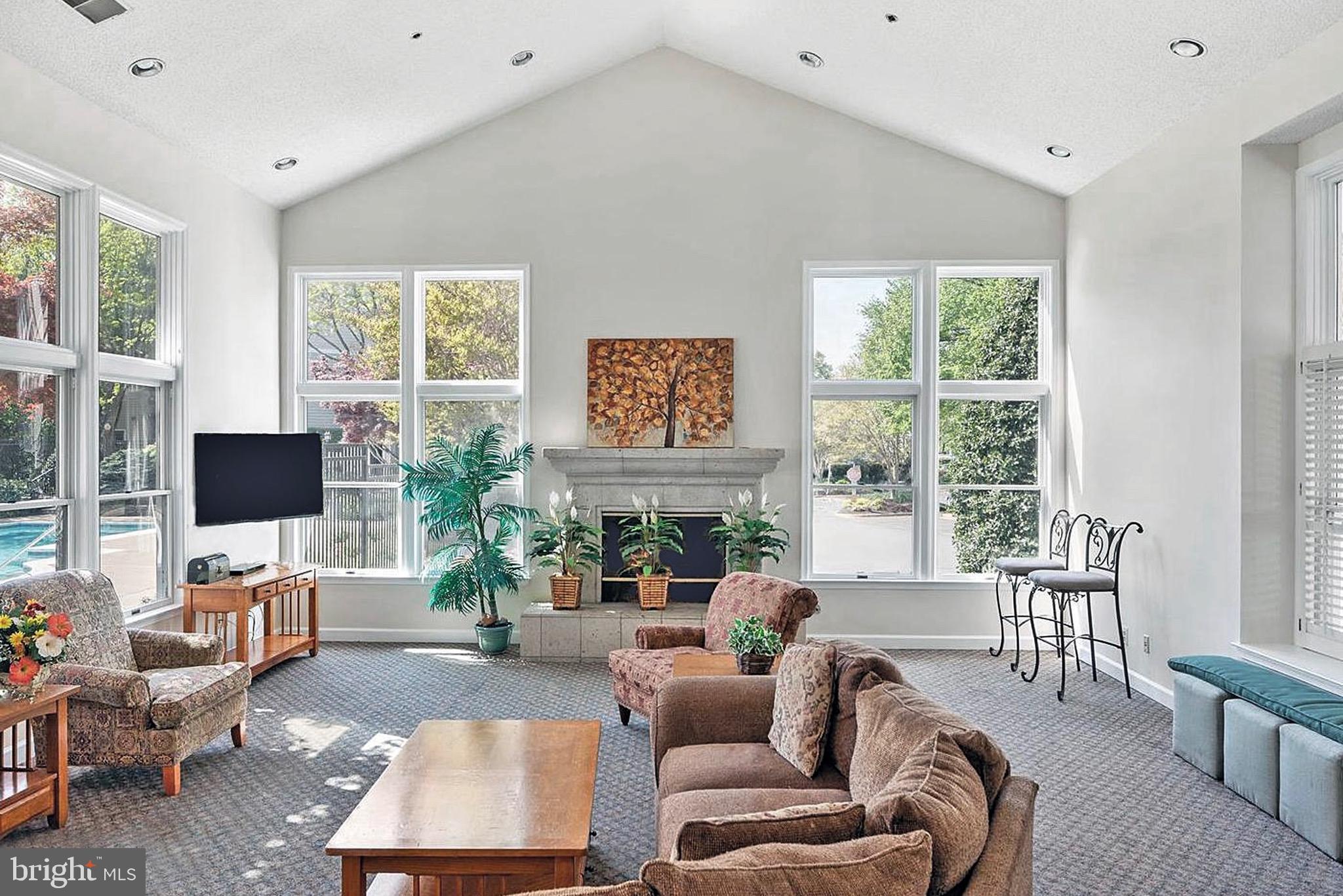 SANDERLING CONDO - Residential