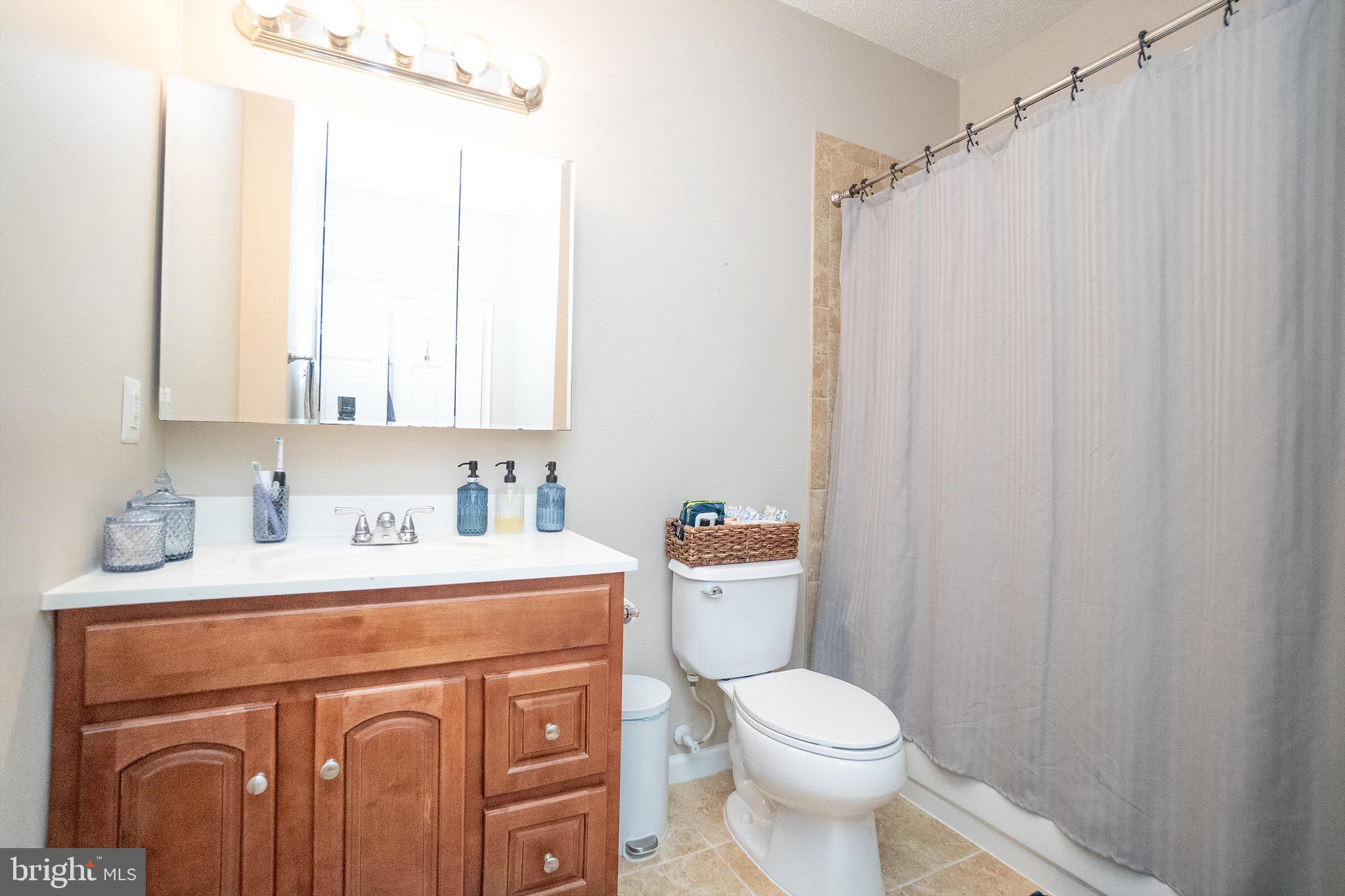 SANDERLING CONDO - Residential