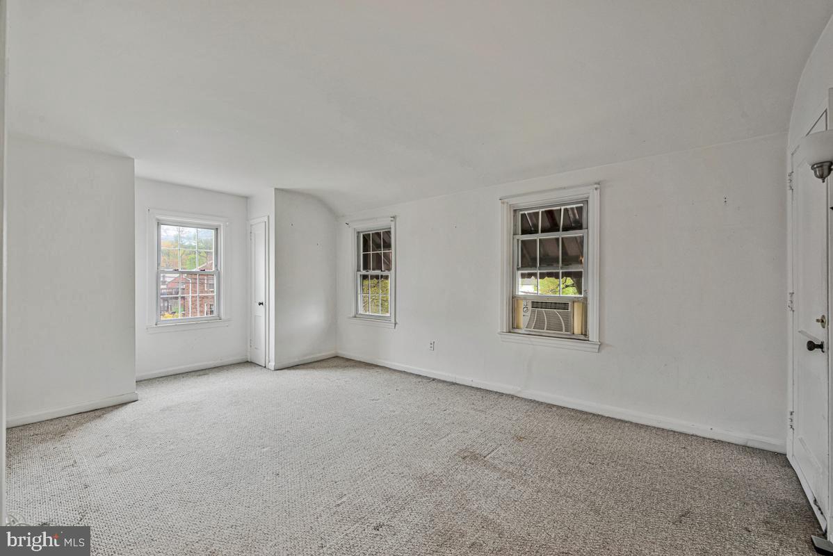 CLEARWOOD - Residential