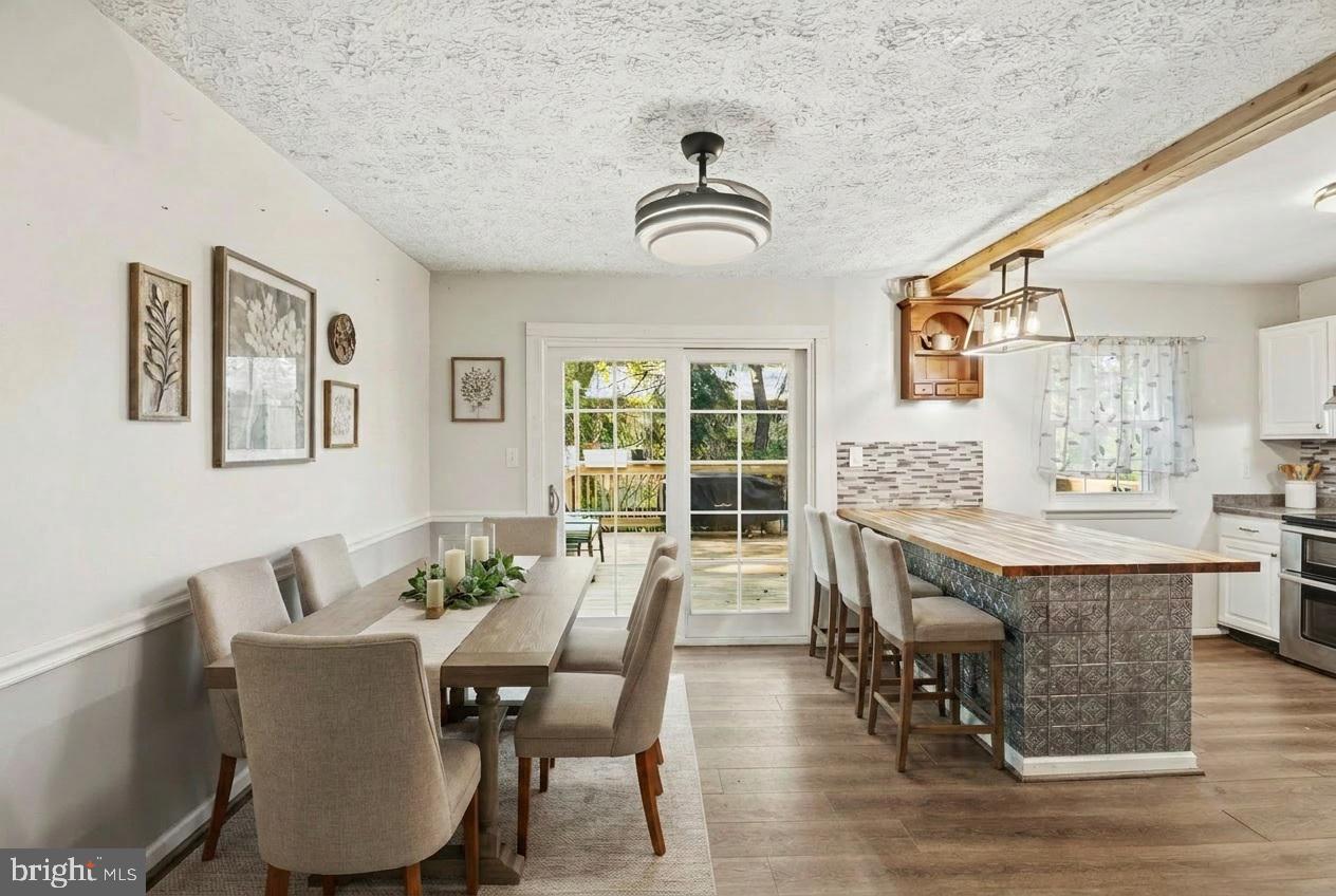 WOODSDALE MANOR - Residential