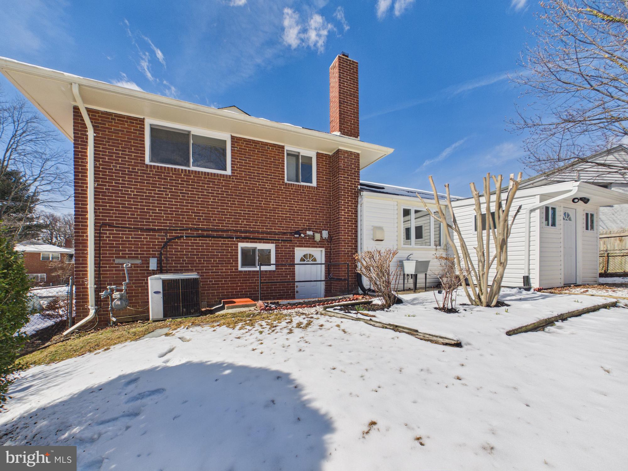 CARROLL KNOLLS - Residential Lease