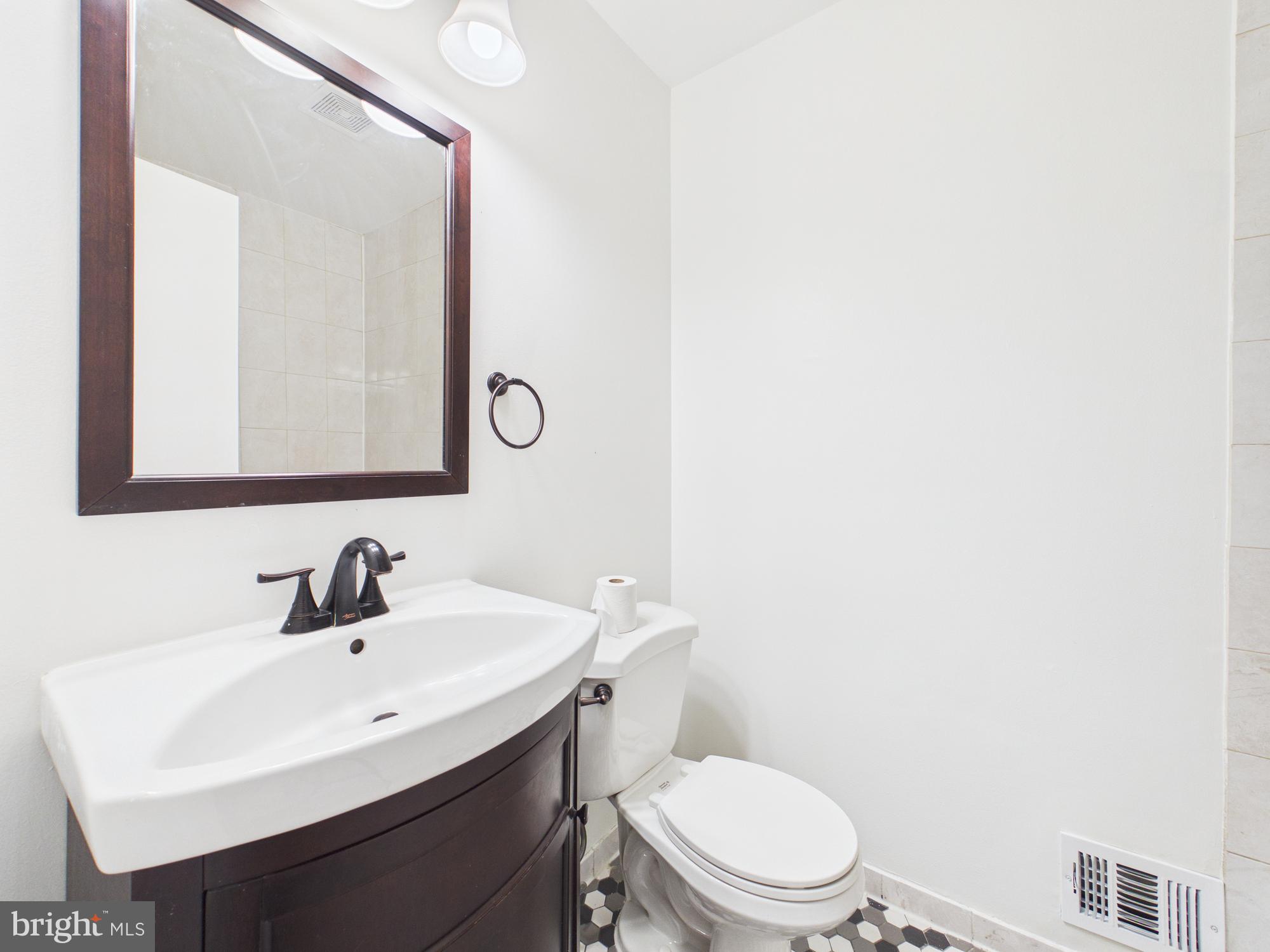 CARROLL KNOLLS - Residential Lease