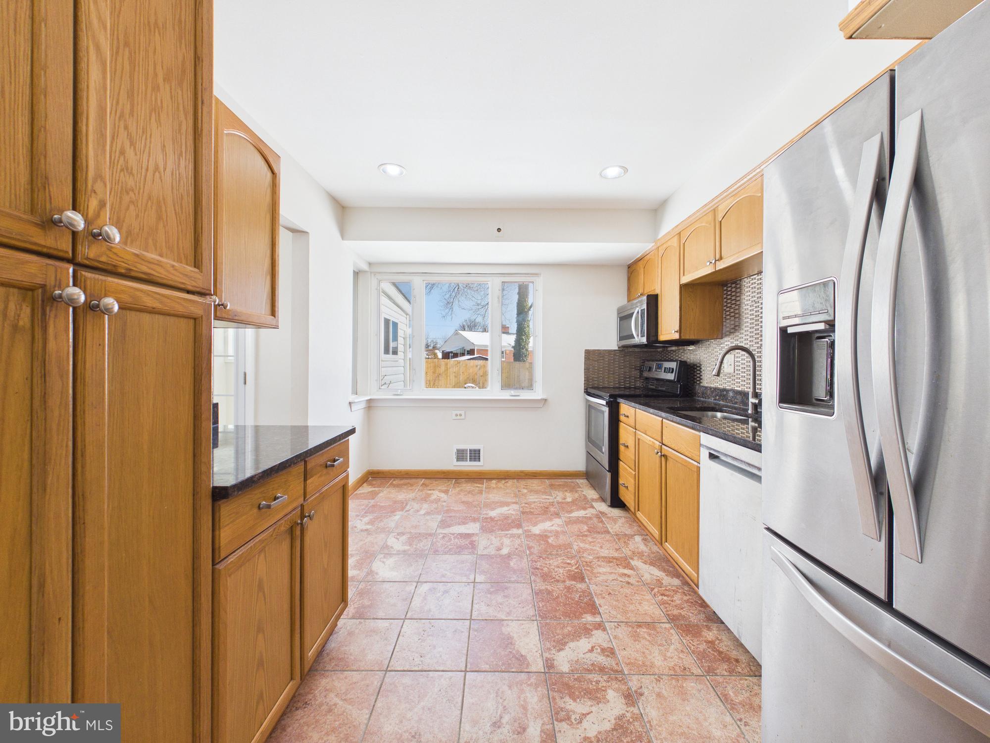 CARROLL KNOLLS - Residential Lease