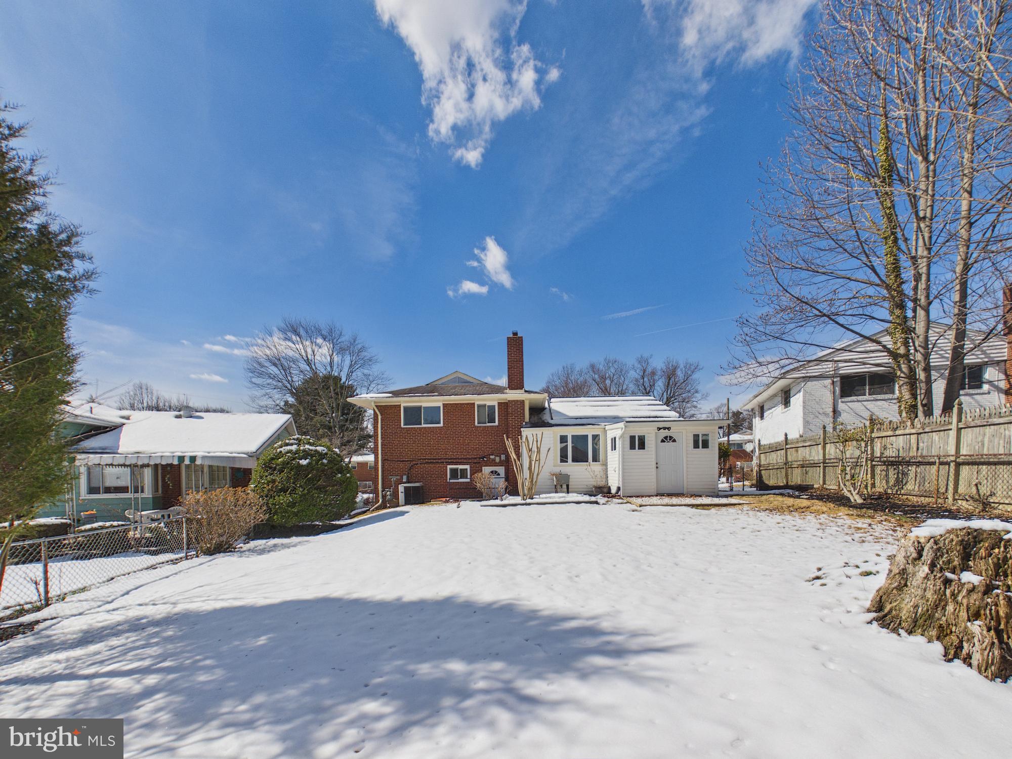 CARROLL KNOLLS - Residential Lease
