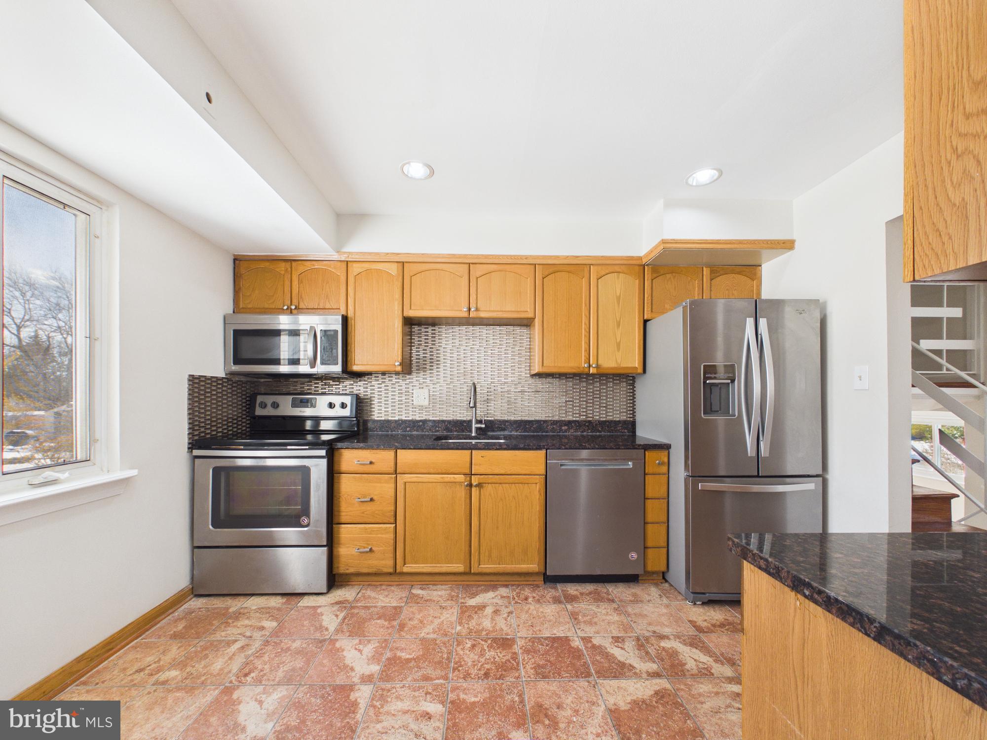 CARROLL KNOLLS - Residential Lease