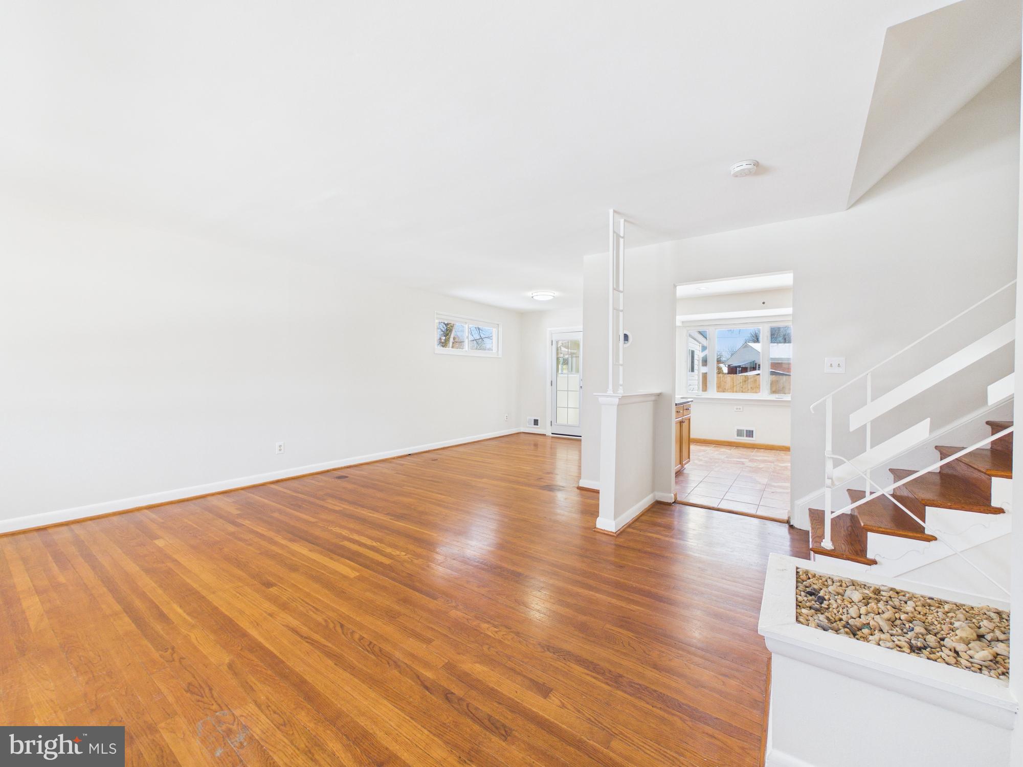 CARROLL KNOLLS - Residential Lease