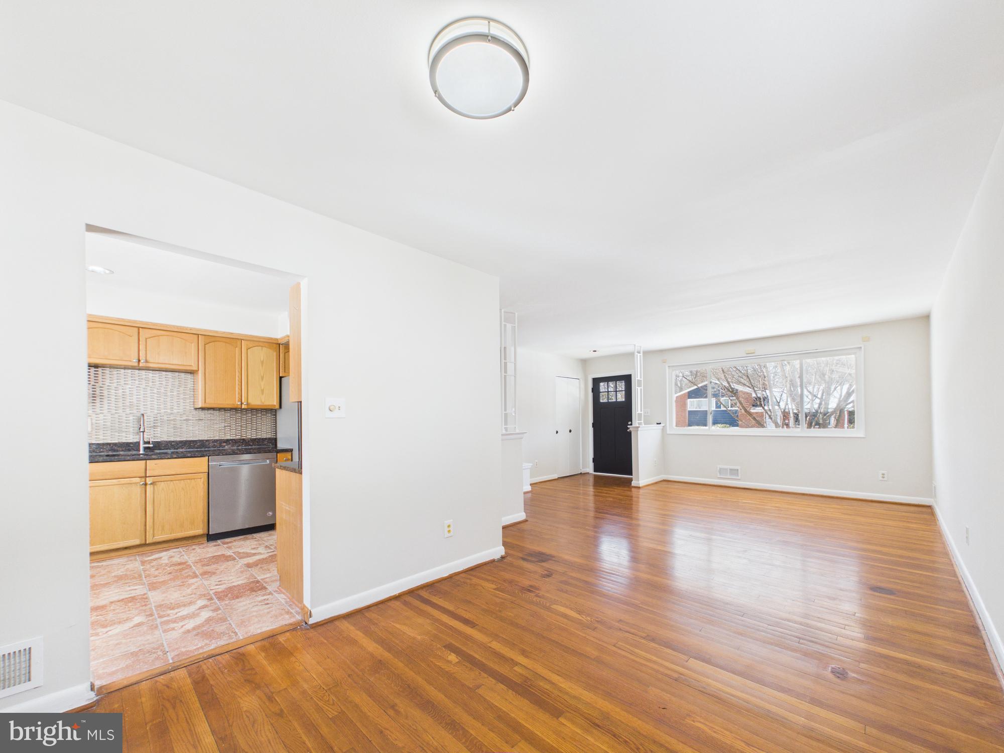 CARROLL KNOLLS - Residential Lease