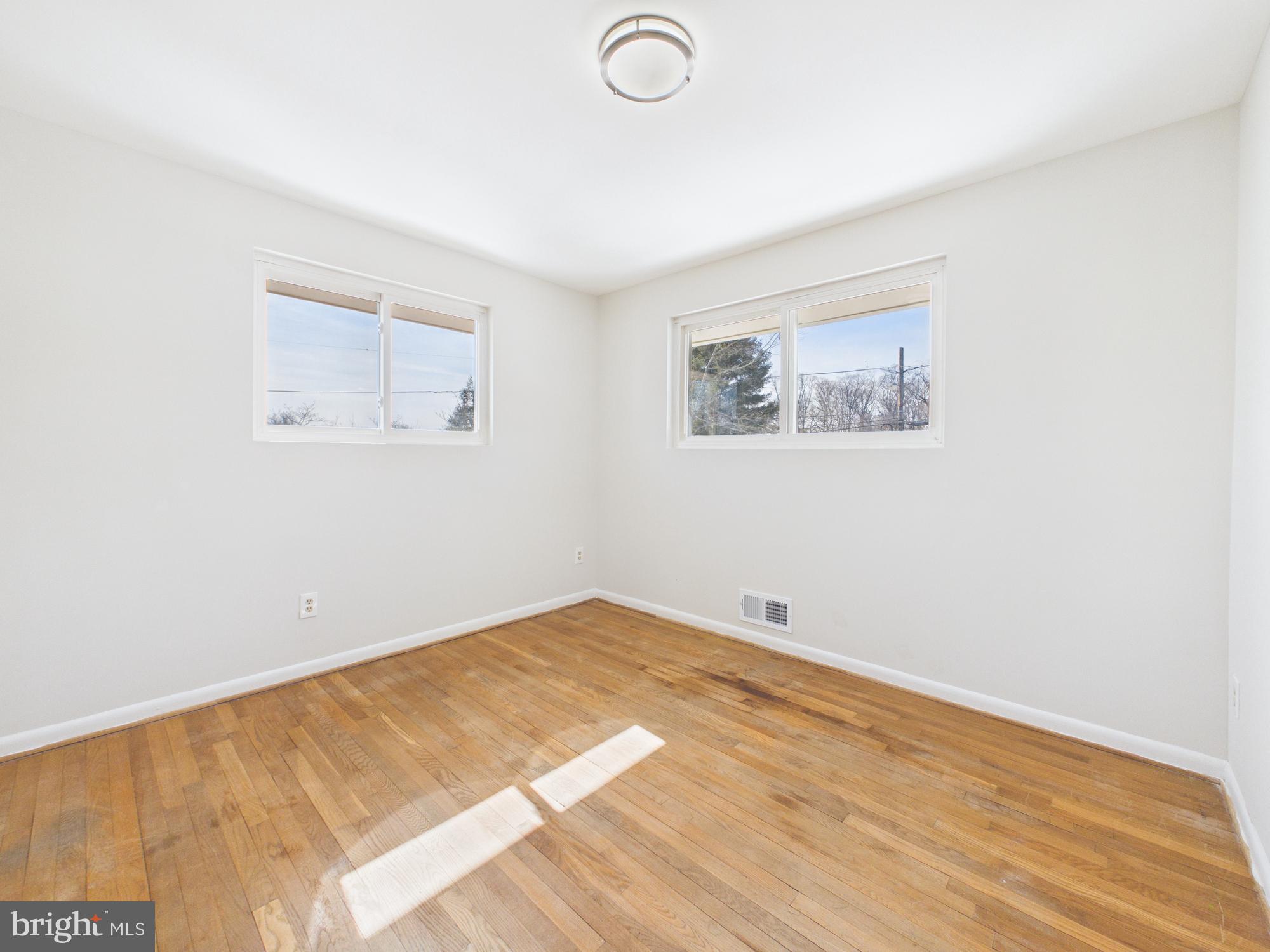 CARROLL KNOLLS - Residential Lease