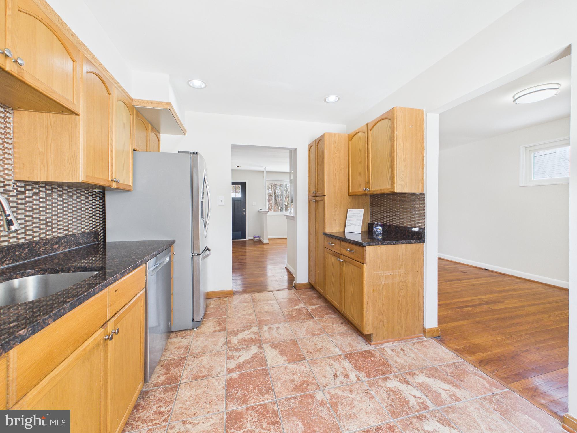 CARROLL KNOLLS - Residential Lease