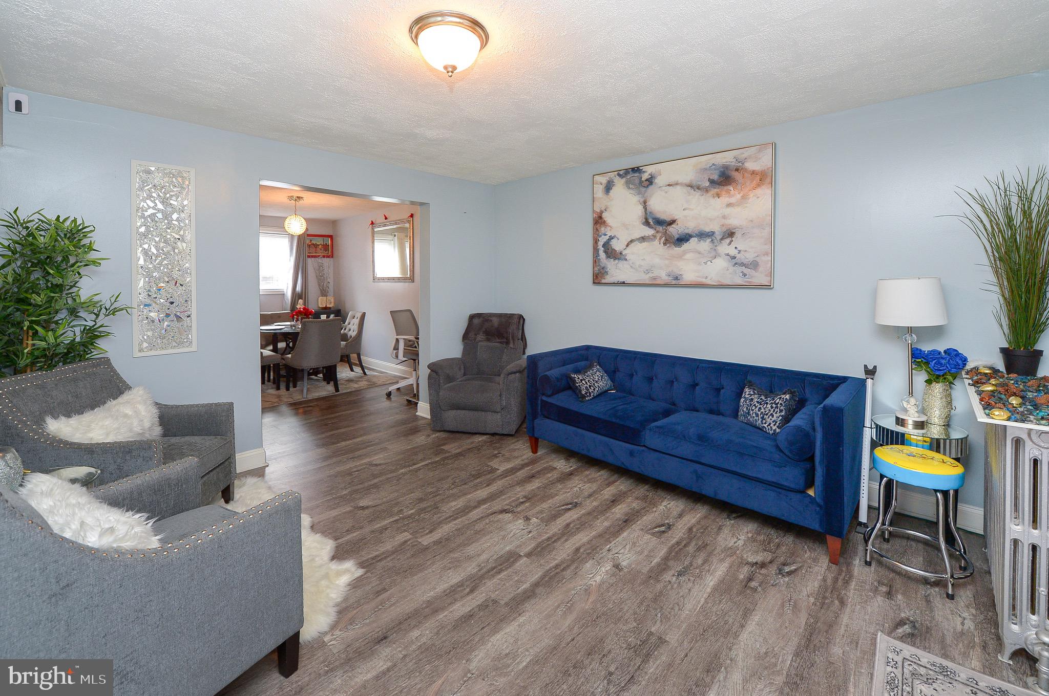 ELMWOOD PARK - Residential