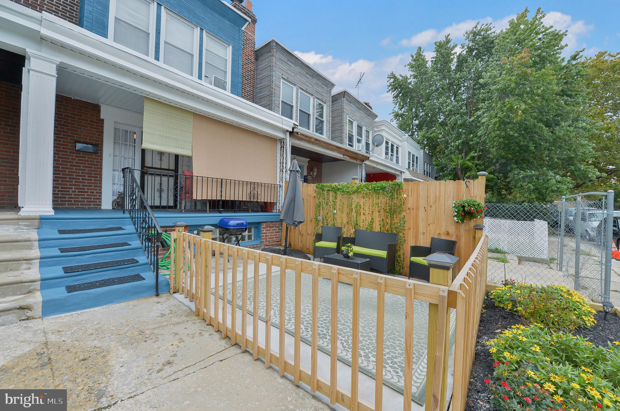ELMWOOD PARK - Residential