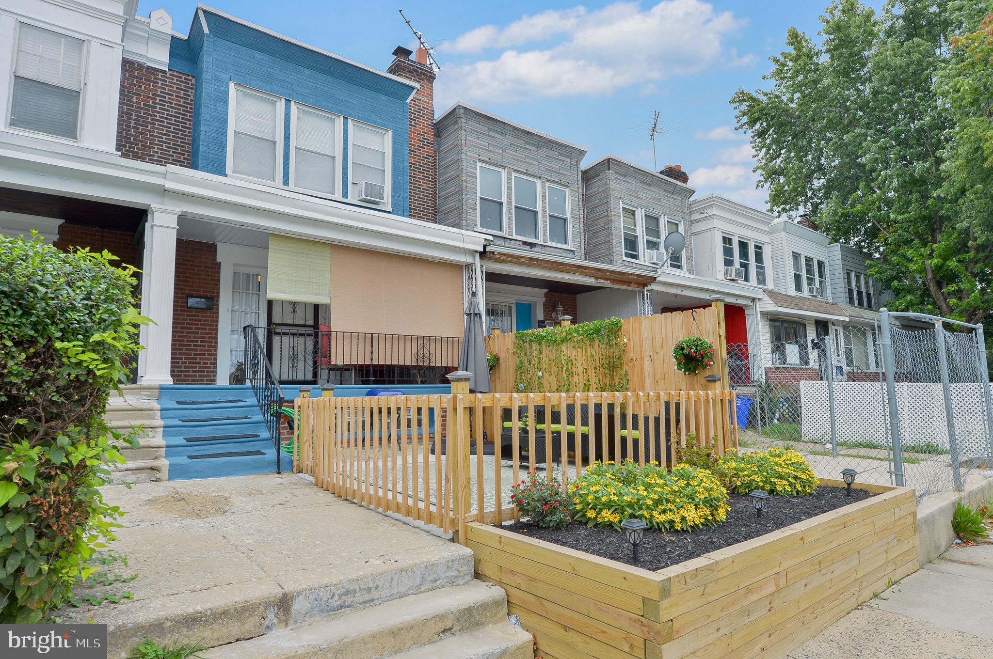 ELMWOOD PARK - Residential