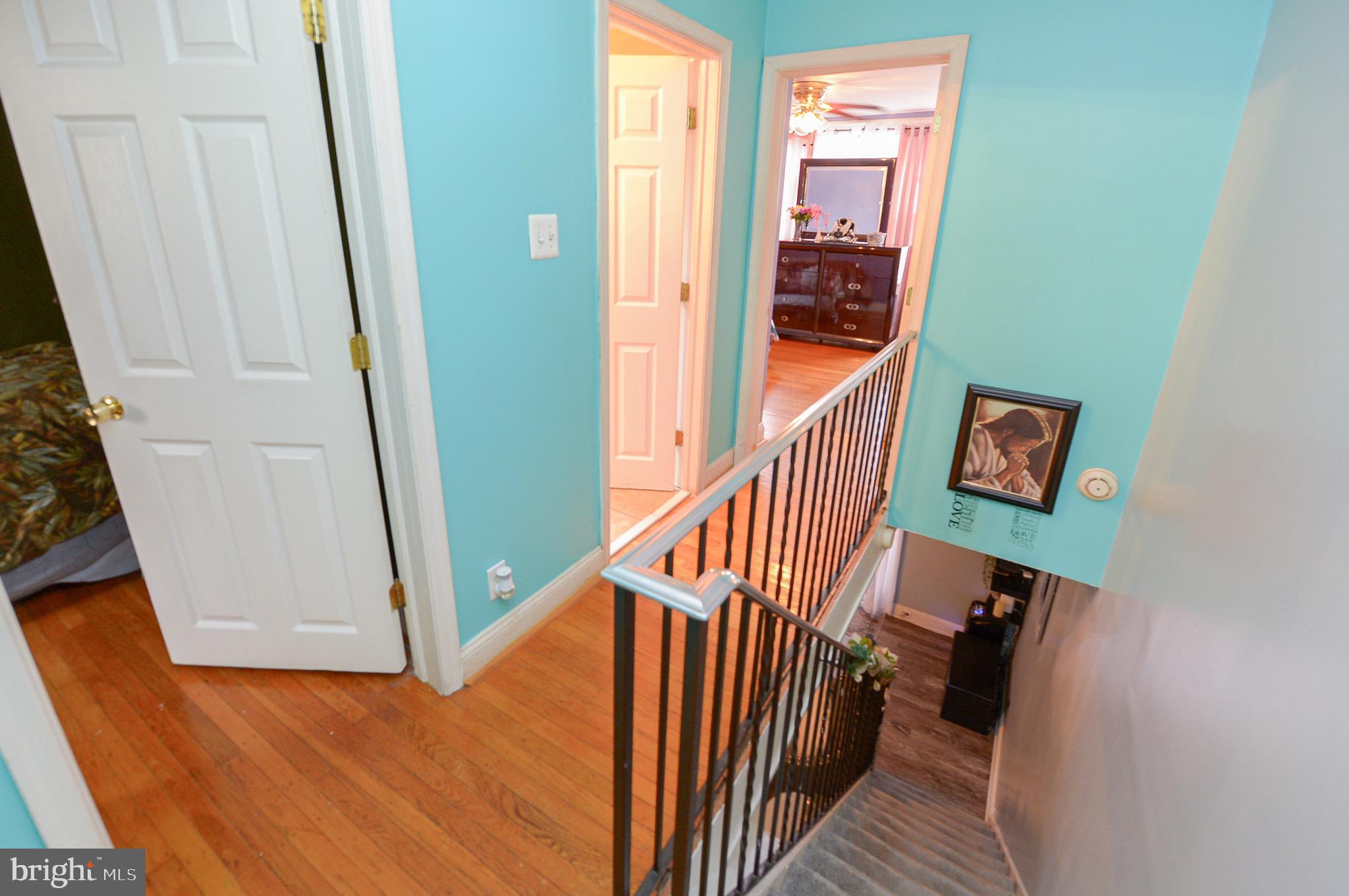 ELMWOOD PARK - Residential