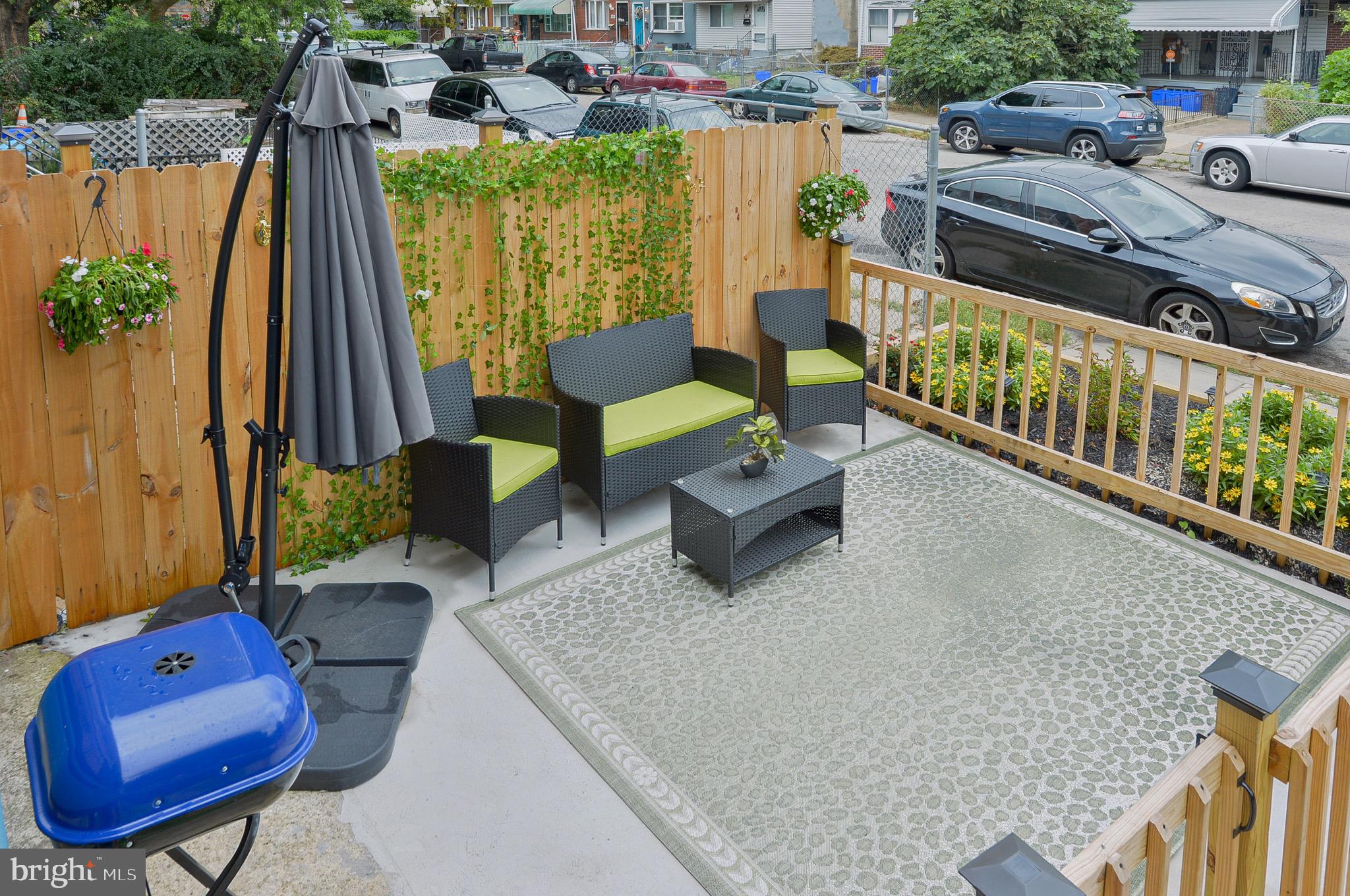 ELMWOOD PARK - Residential
