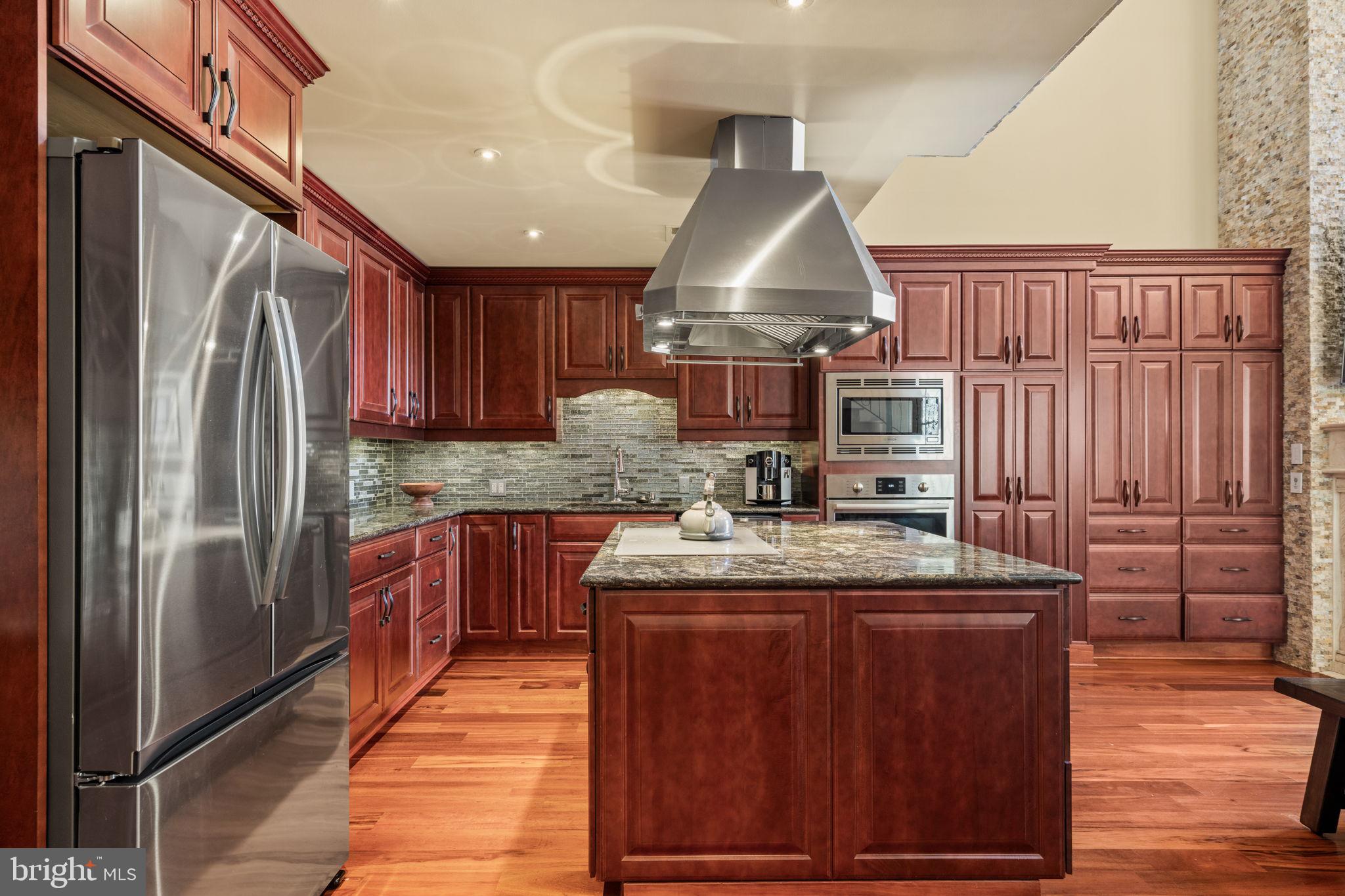 WASHINGTON SQ - Residential