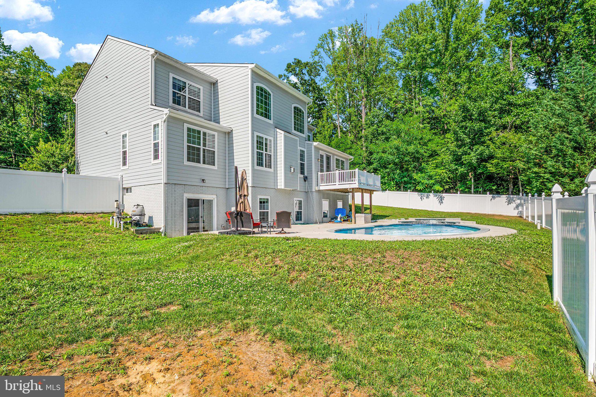 SOUTHPOINTE - Residential