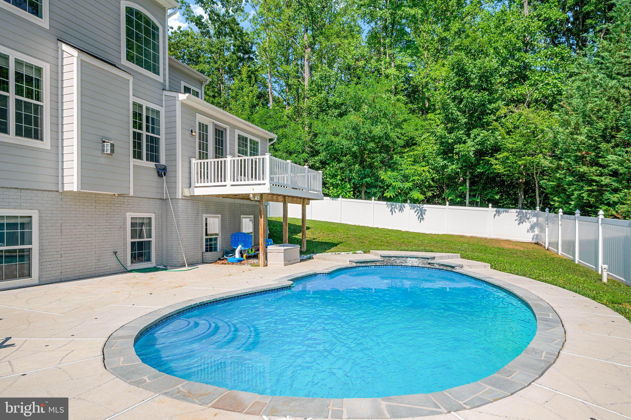 SOUTHPOINTE - Residential