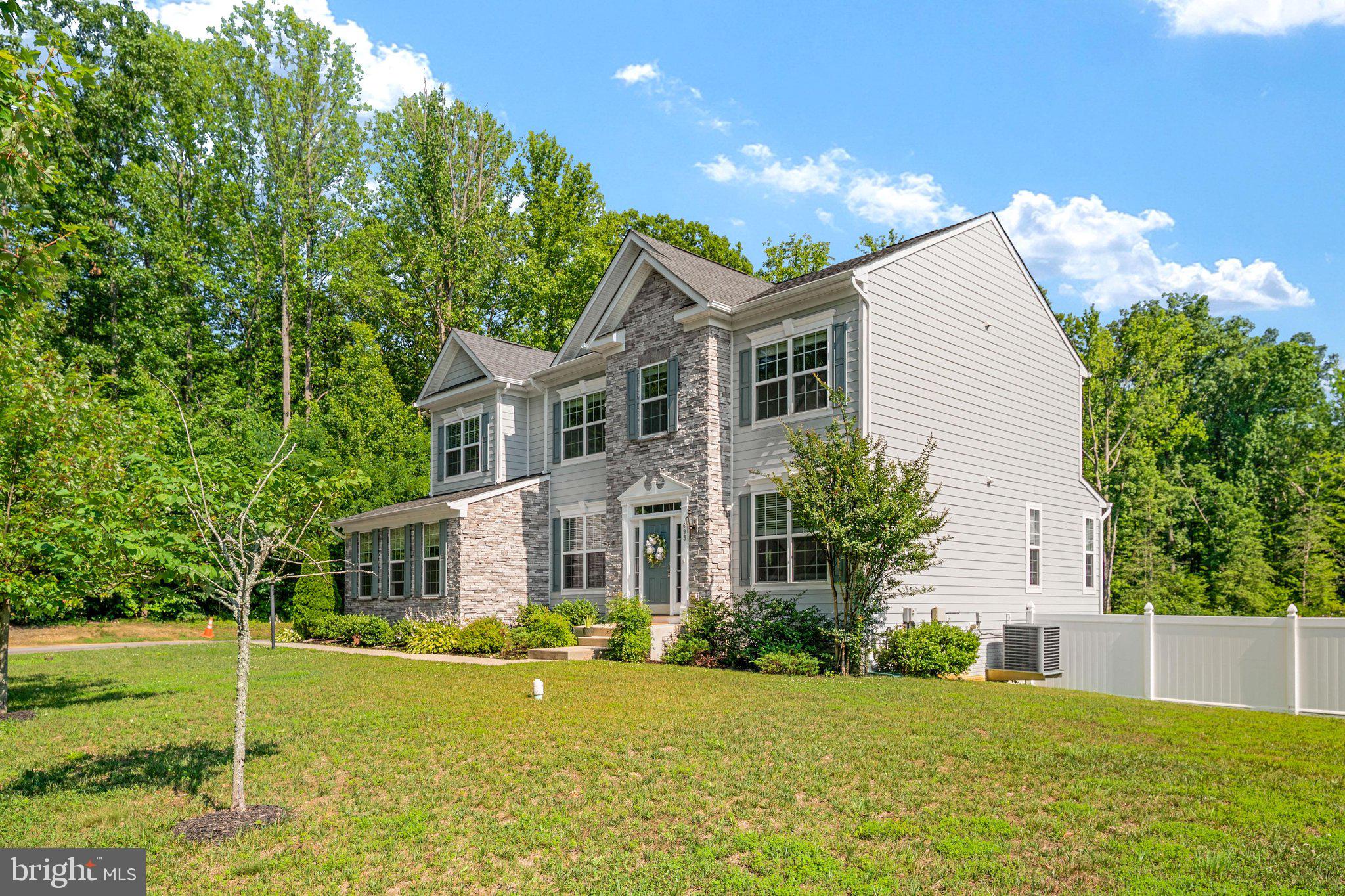SOUTHPOINTE - Residential