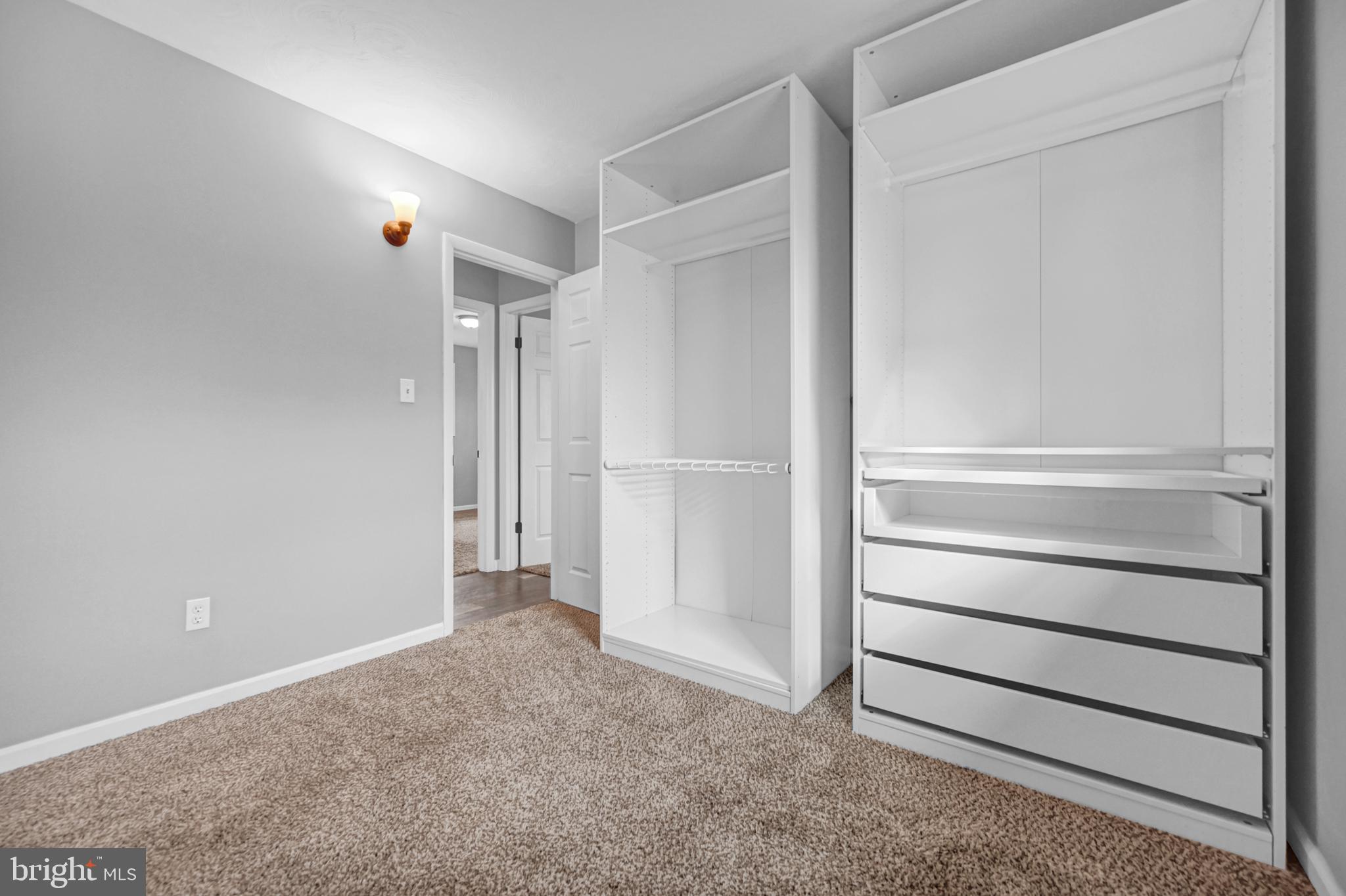 WILLS FORD - Residential