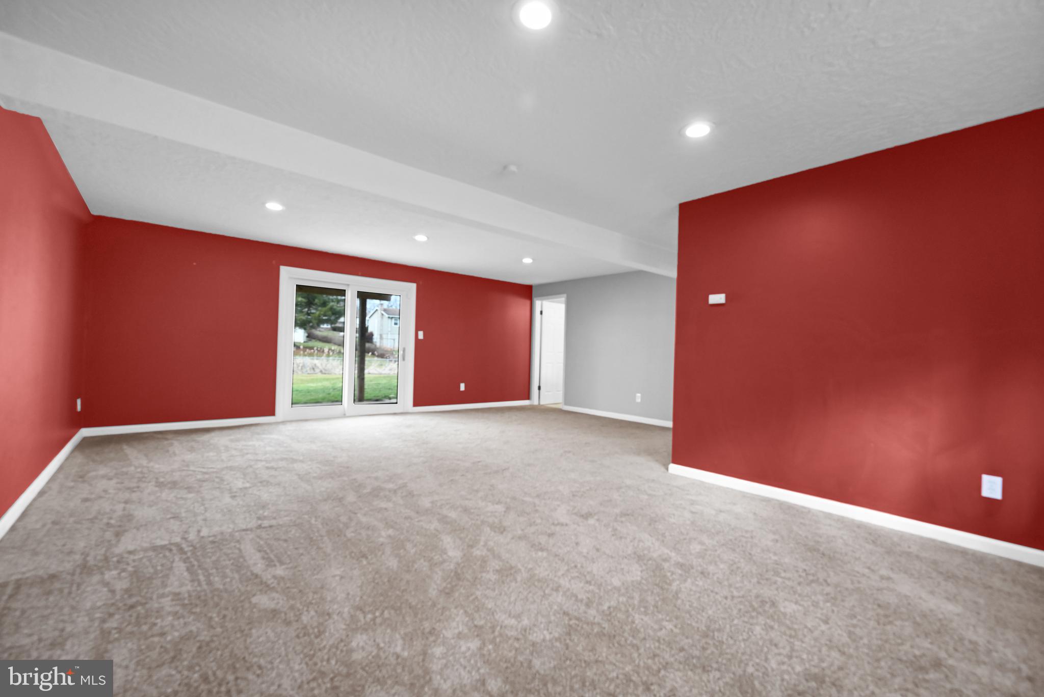 WILLS FORD - Residential