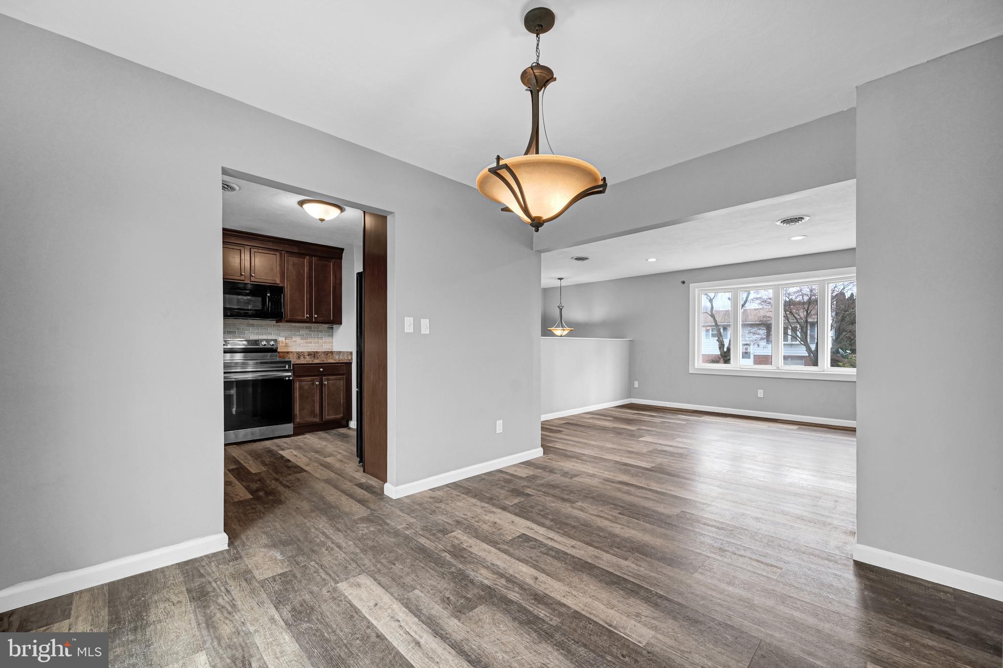 WILLS FORD - Residential