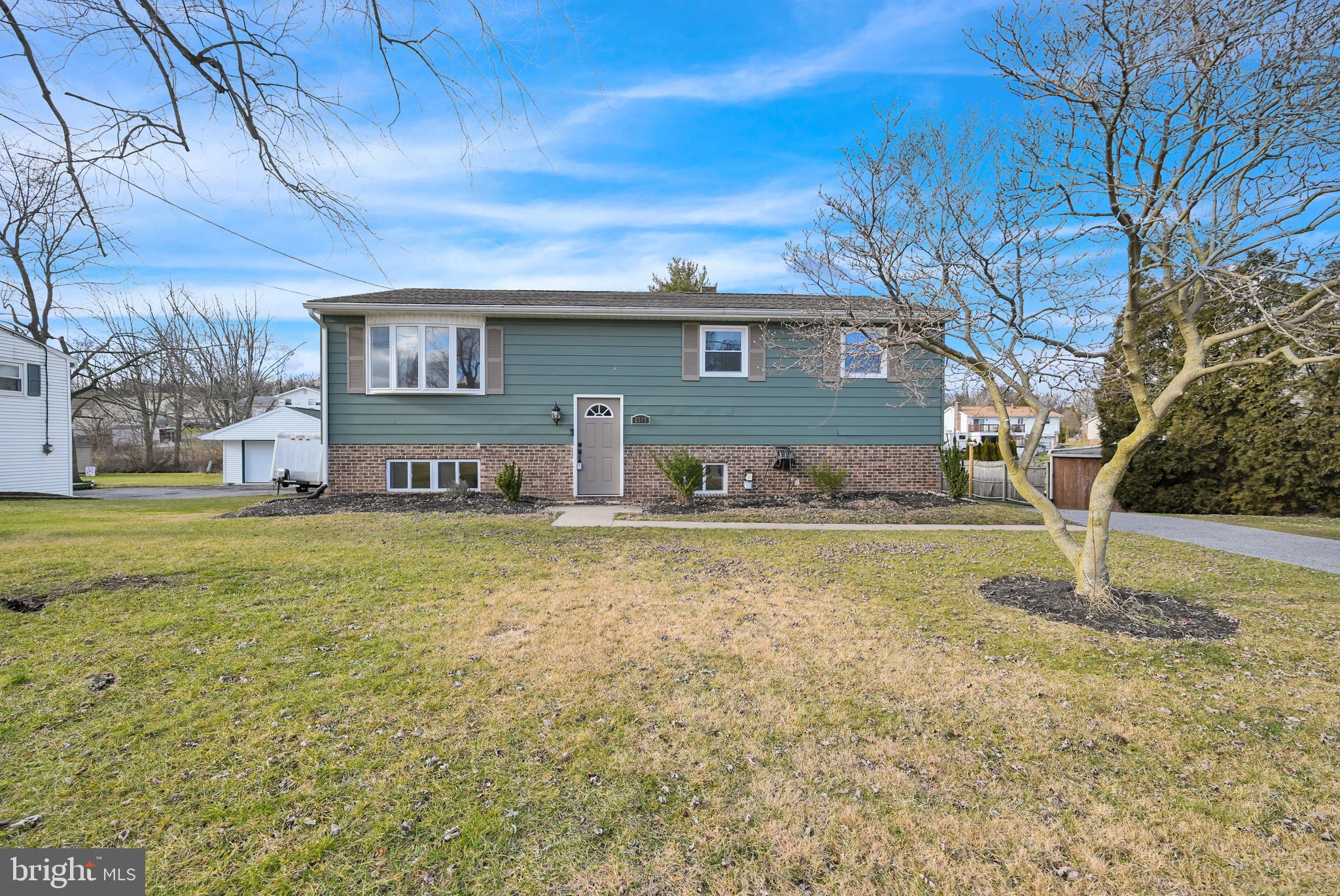 WILLS FORD - Residential