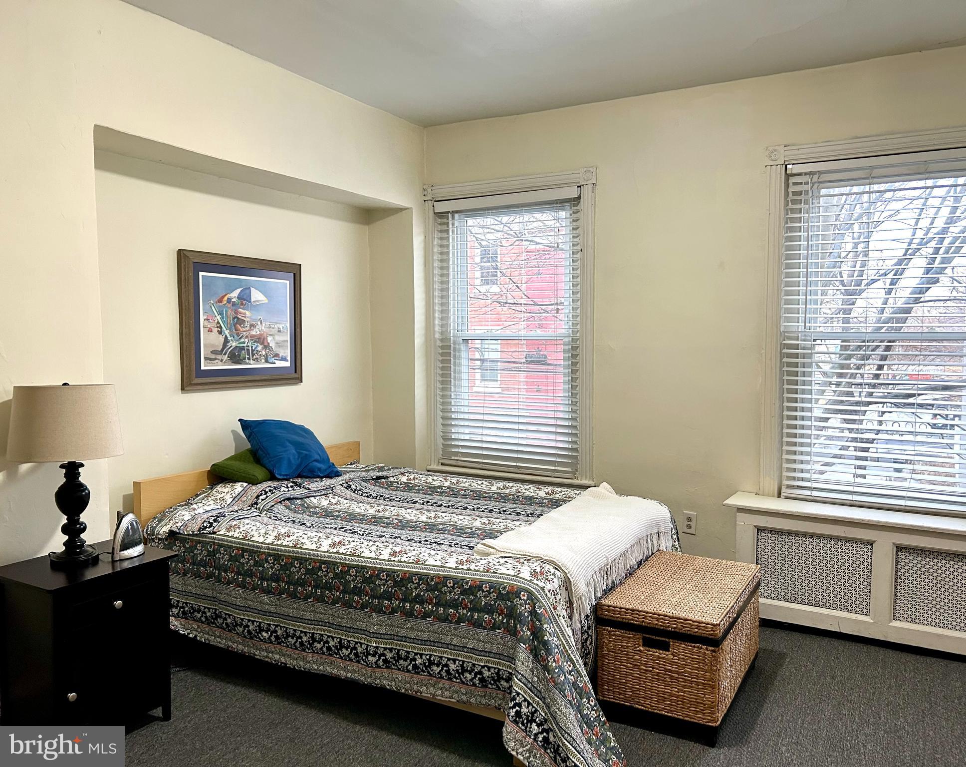 KENSINGTON - Residential