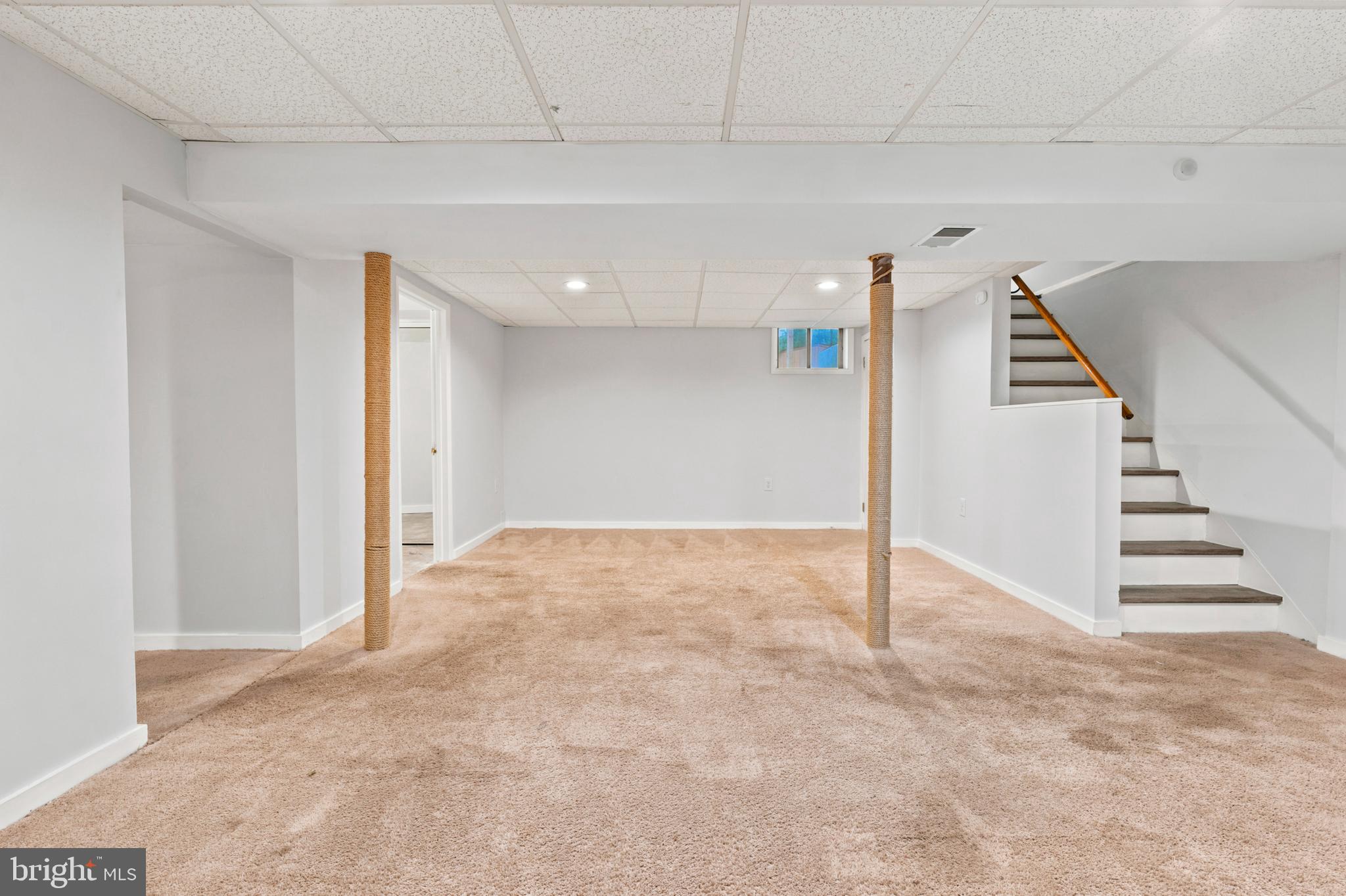 PLEASANTVILLE - Residential