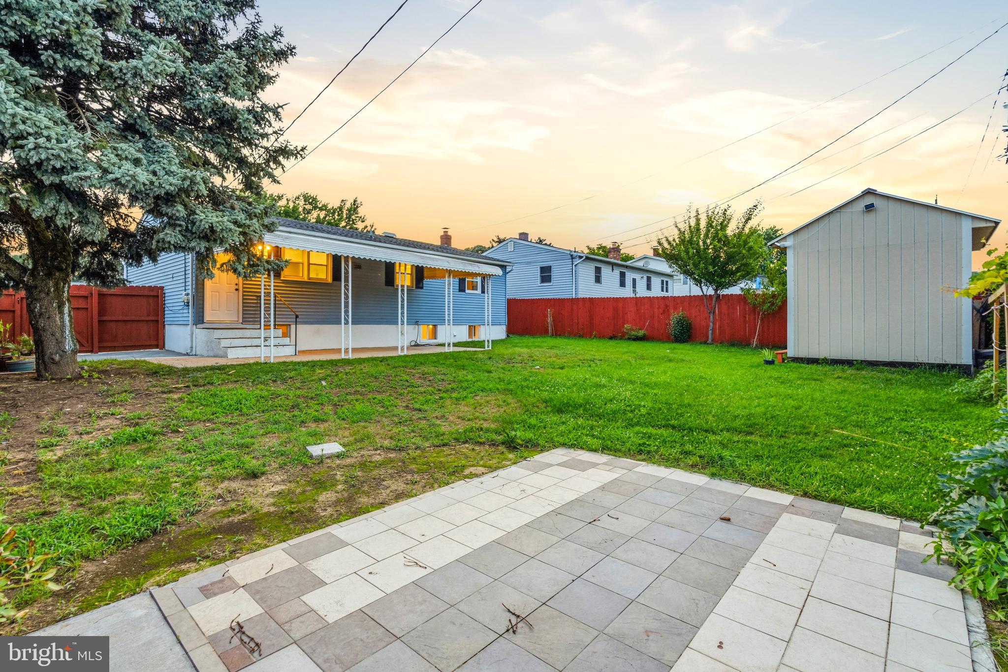 PLEASANTVILLE - Residential