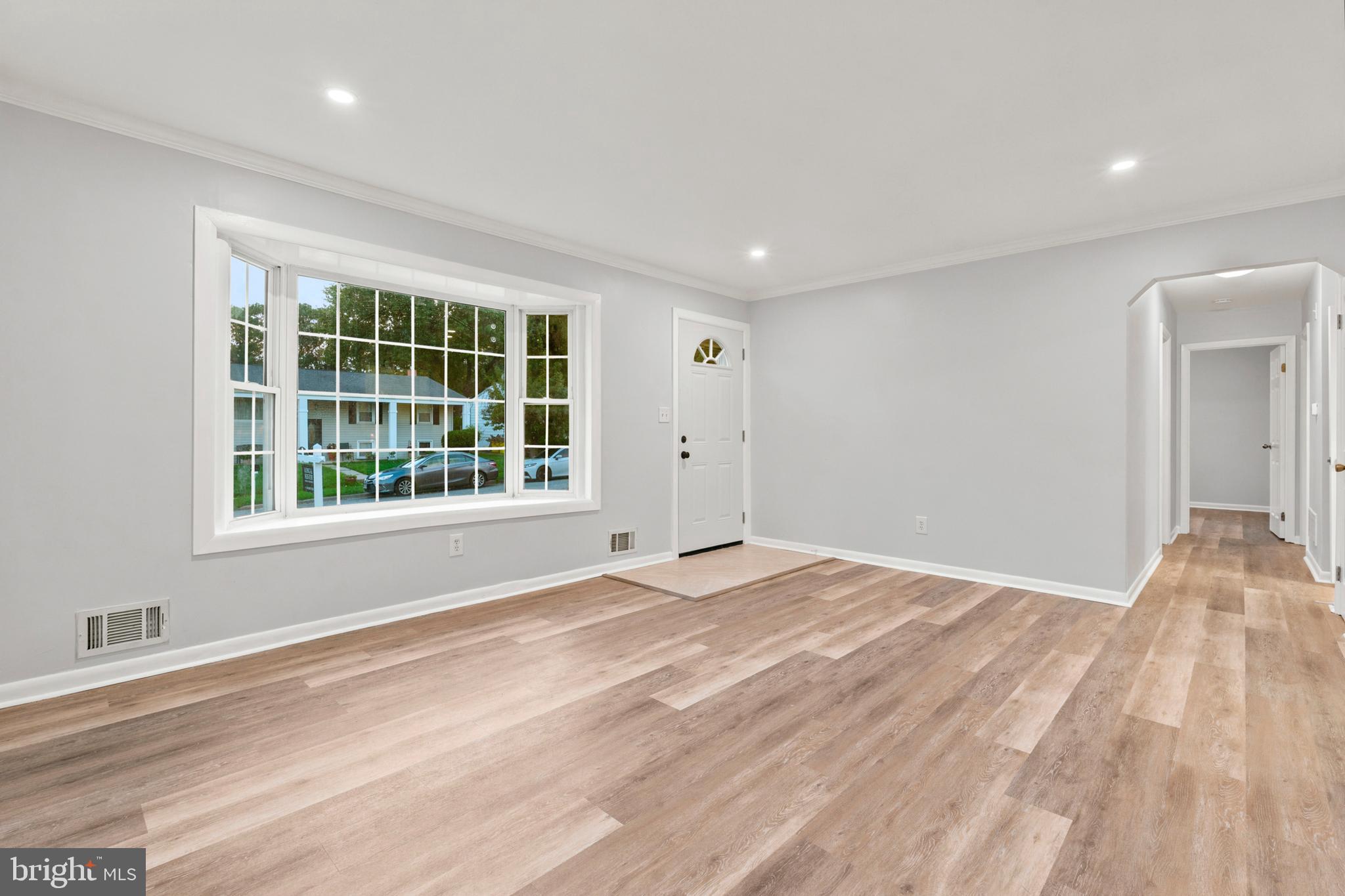 PLEASANTVILLE - Residential