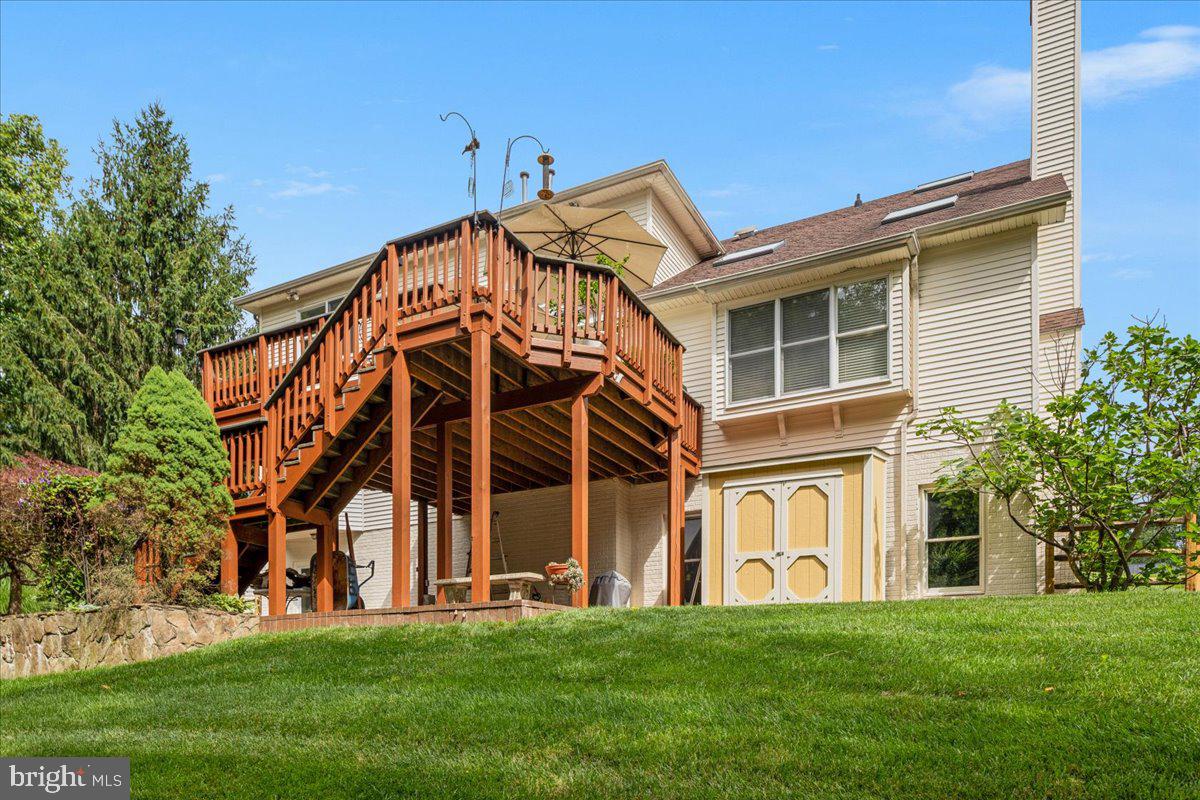 RIDGEGATE WOODS - Residential