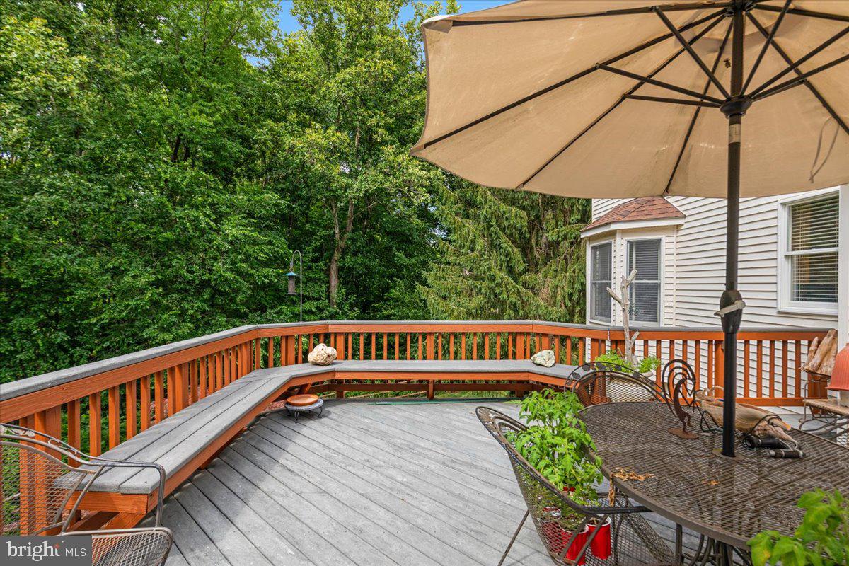 RIDGEGATE WOODS - Residential