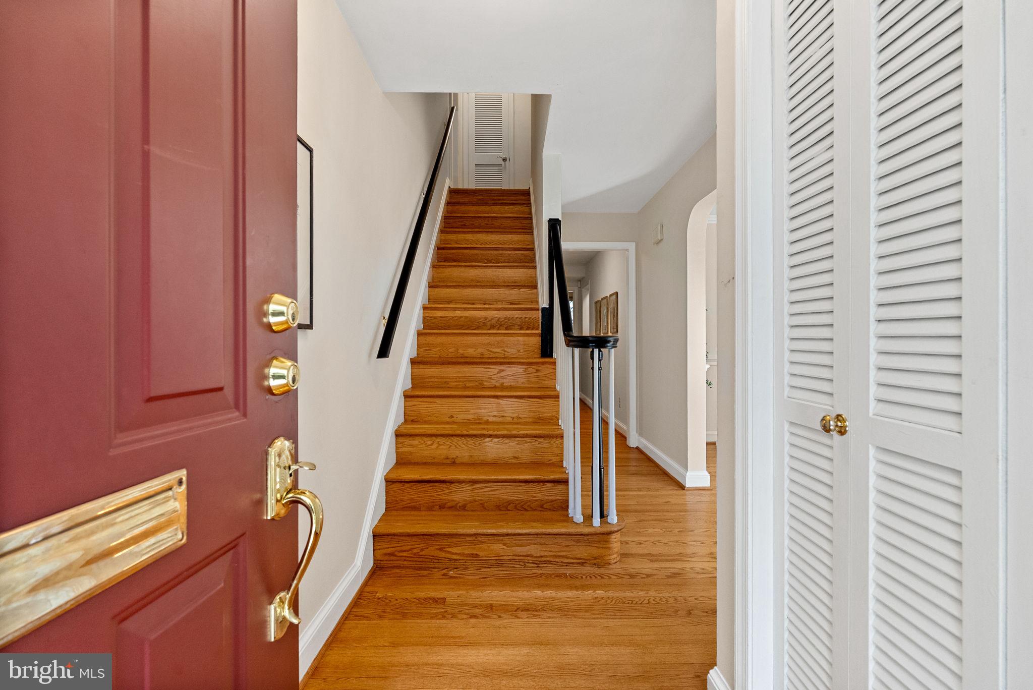 ARLINGTON RIDGE - Residential