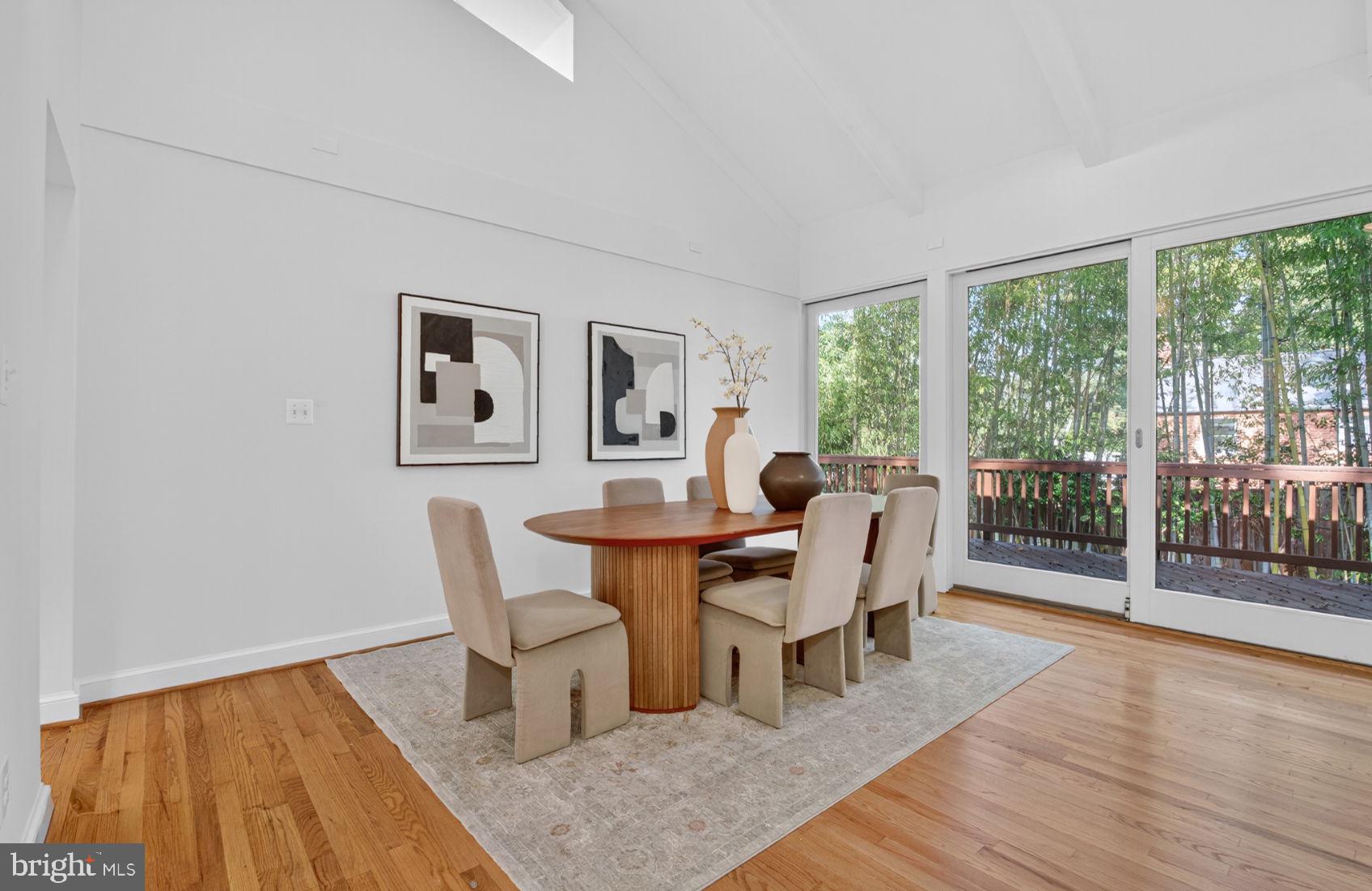 ARLINGTON RIDGE - Residential