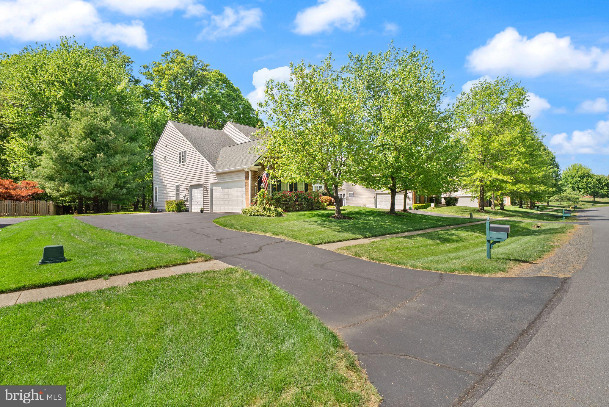 OAK VALLEY - Residential
