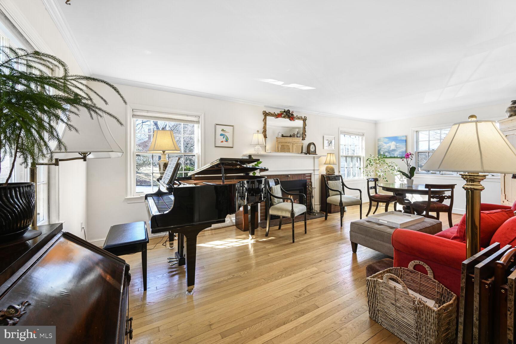 RIDGEWOOD VILLAGE - Residential