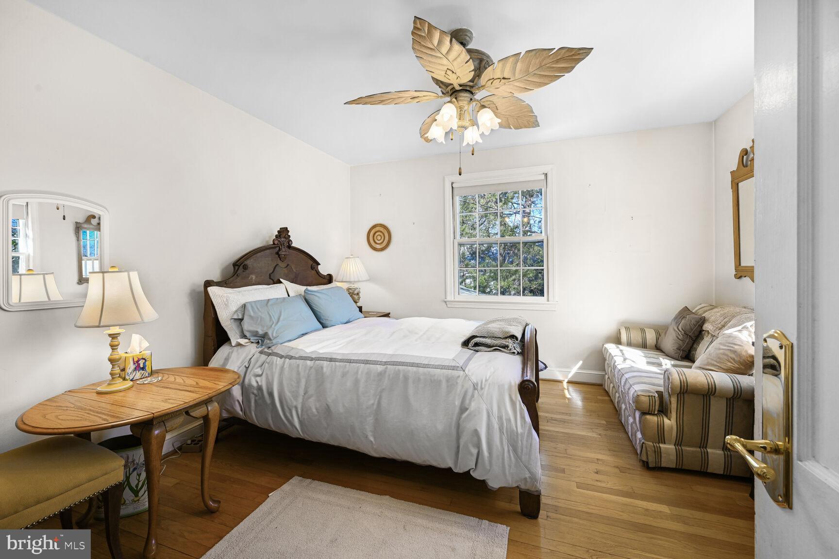 RIDGEWOOD VILLAGE - Residential