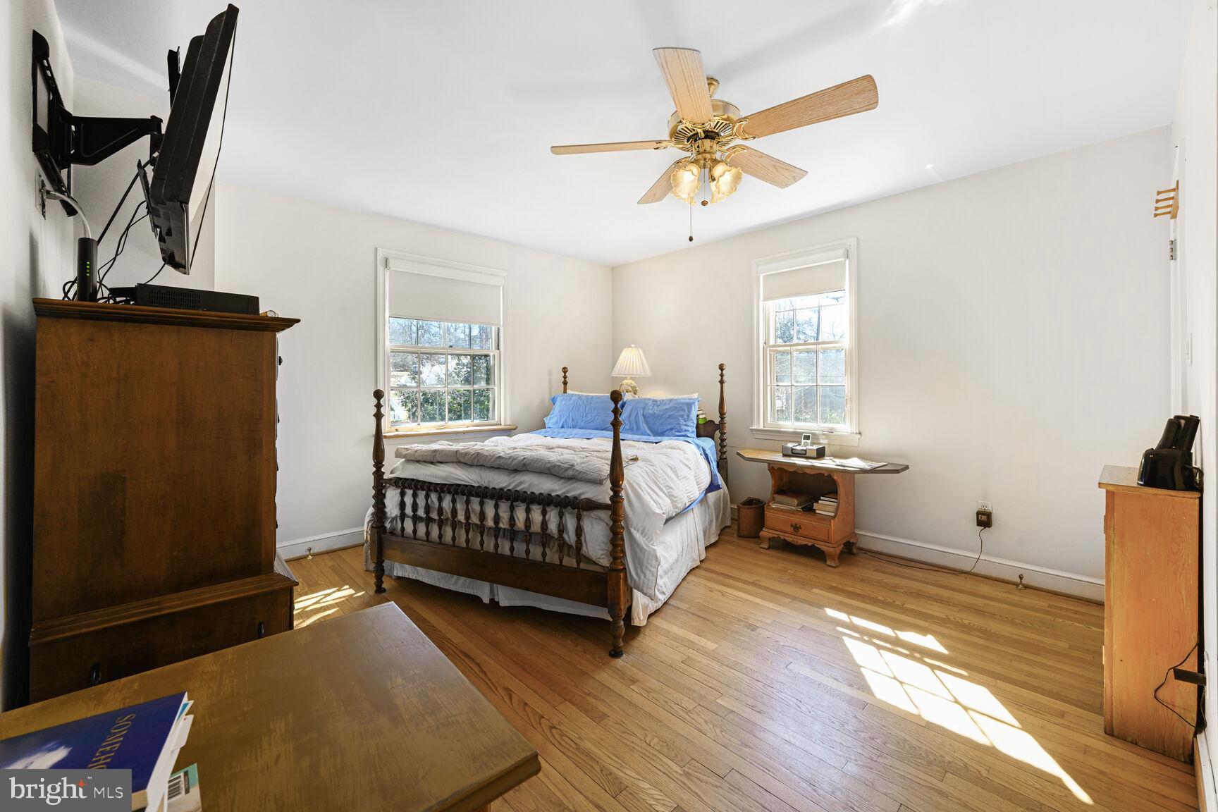 RIDGEWOOD VILLAGE - Residential