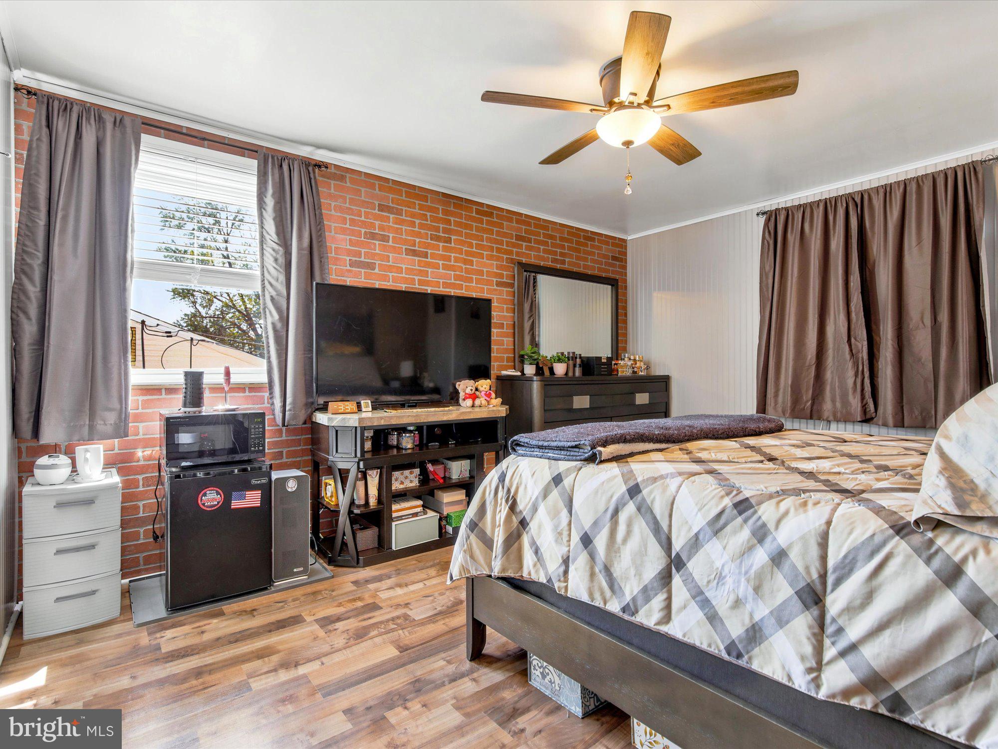 WILLOW FARMS - Residential